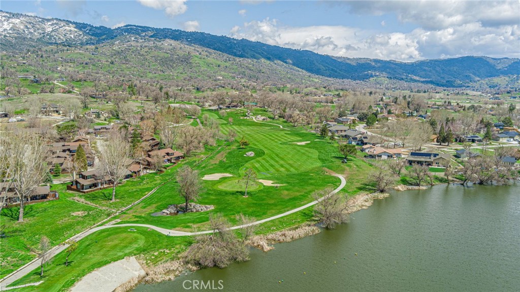 32 Meadow Lakes Drive