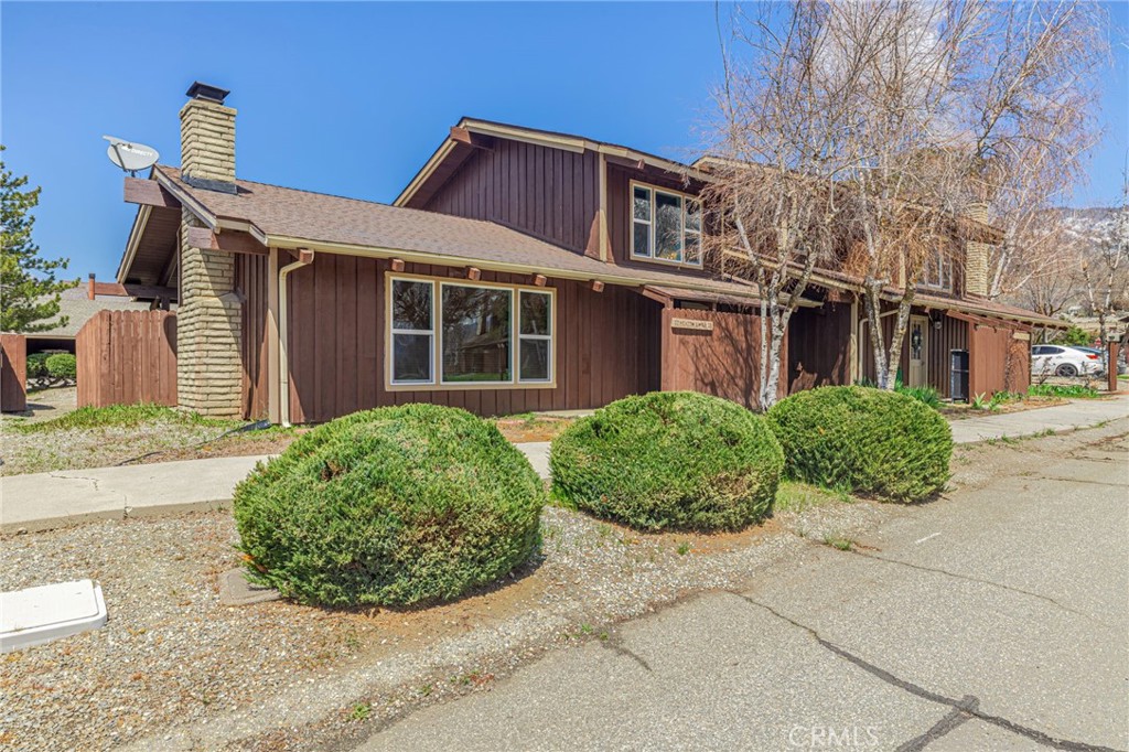 32 Meadow Lakes Drive