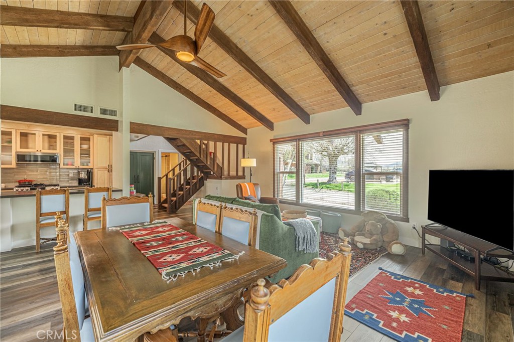 32 Meadow Lakes Drive