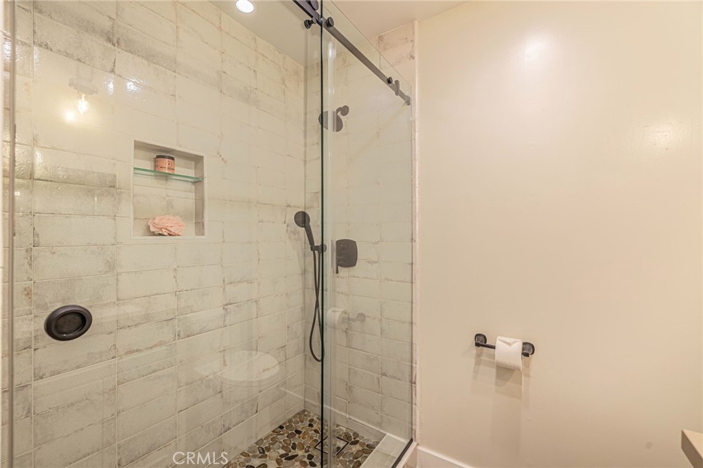 32 Meadow Lakes Drive