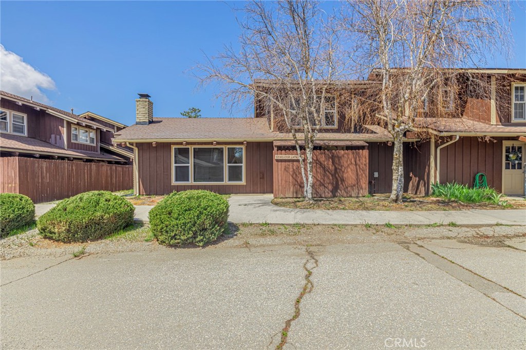 32 Meadow Lakes Drive