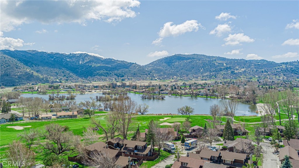 32 Meadow Lakes Drive