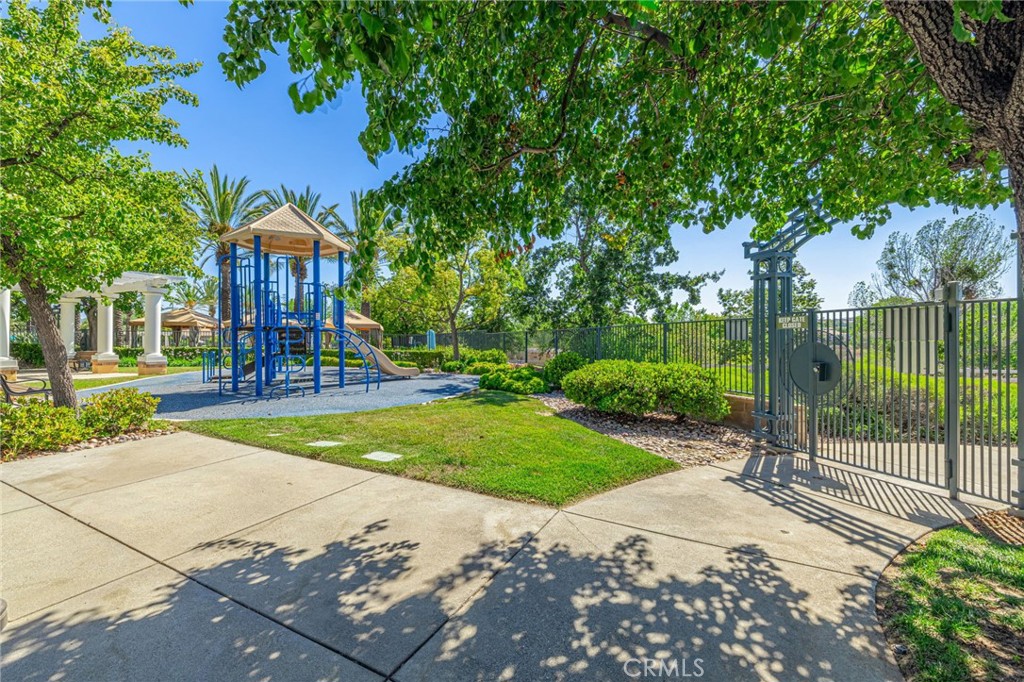 23785 Western Cedar Court