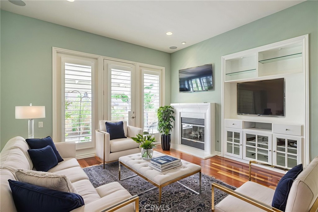 23785 Western Cedar Court