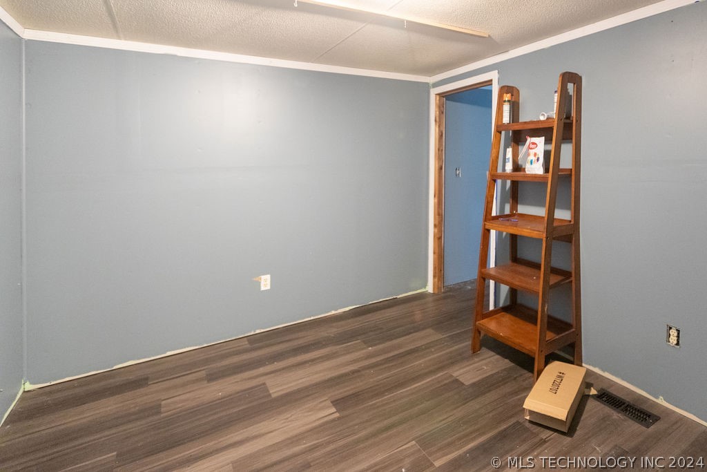 2305 680 Road