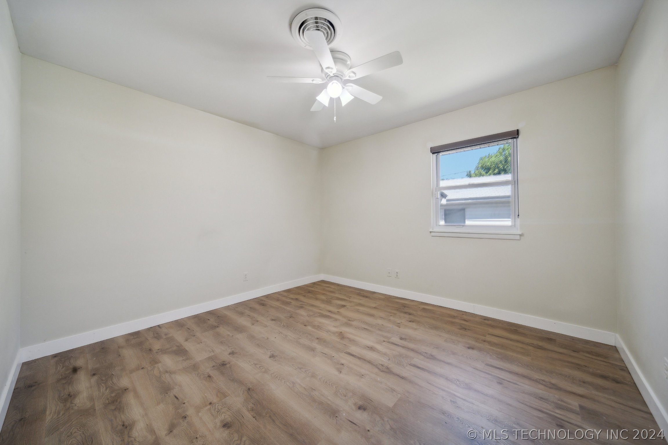 1507 N College Avenue