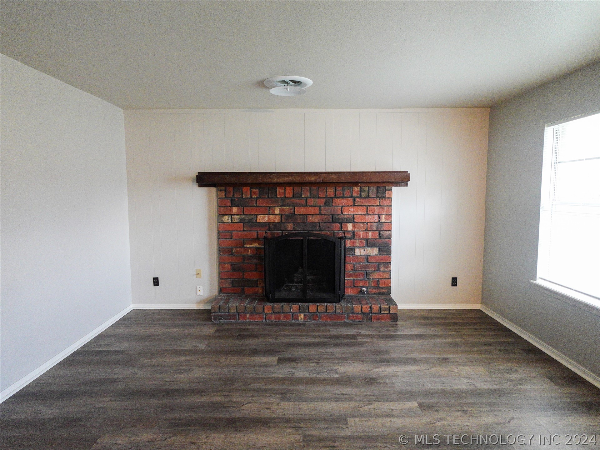 3222 E 47th Street