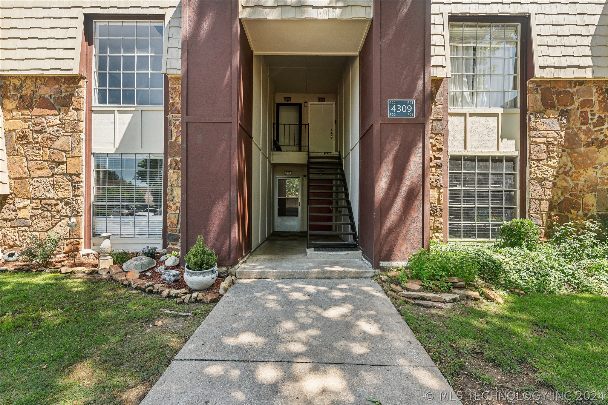 4309 E 68th Street C6