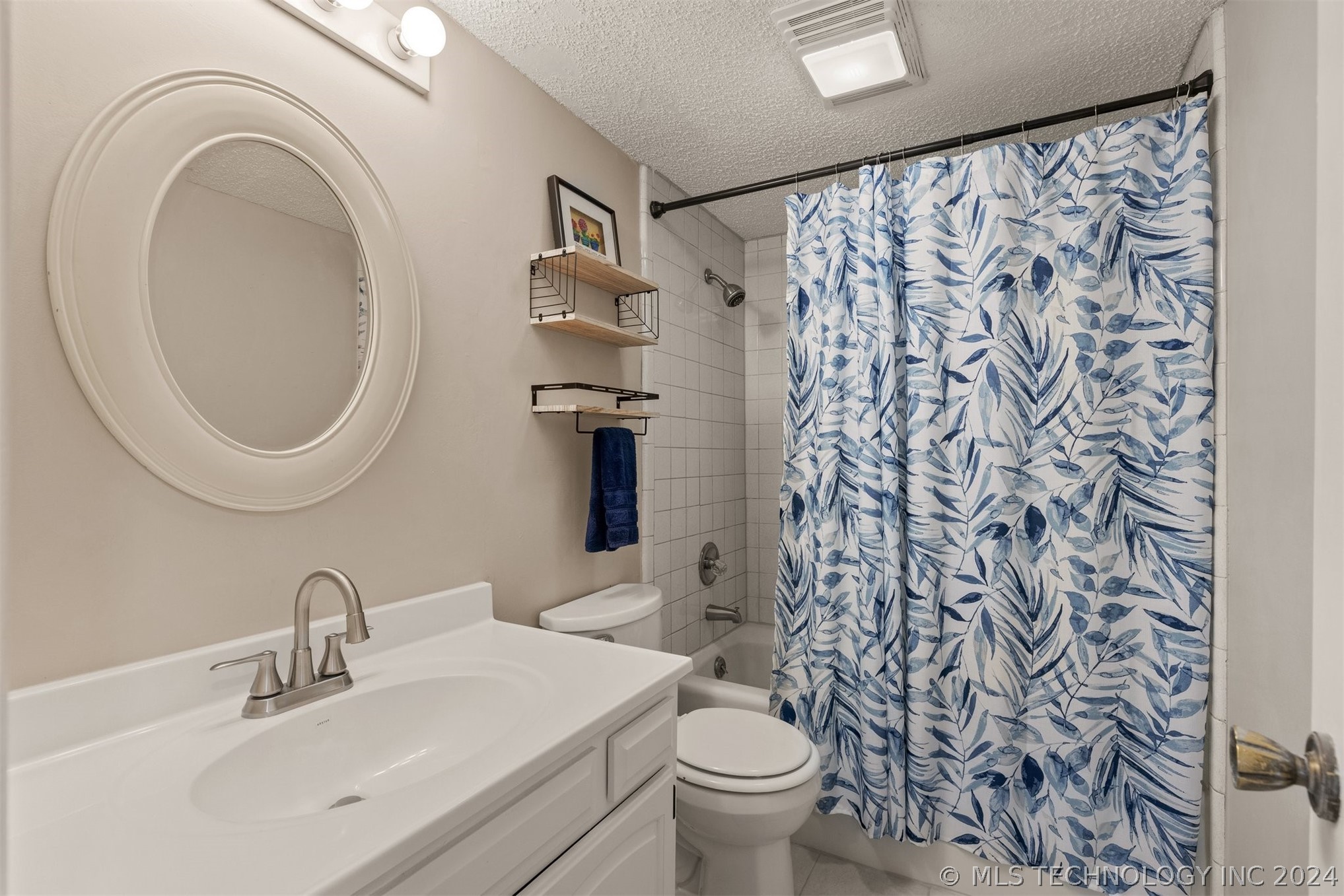 12142 E 37th Place