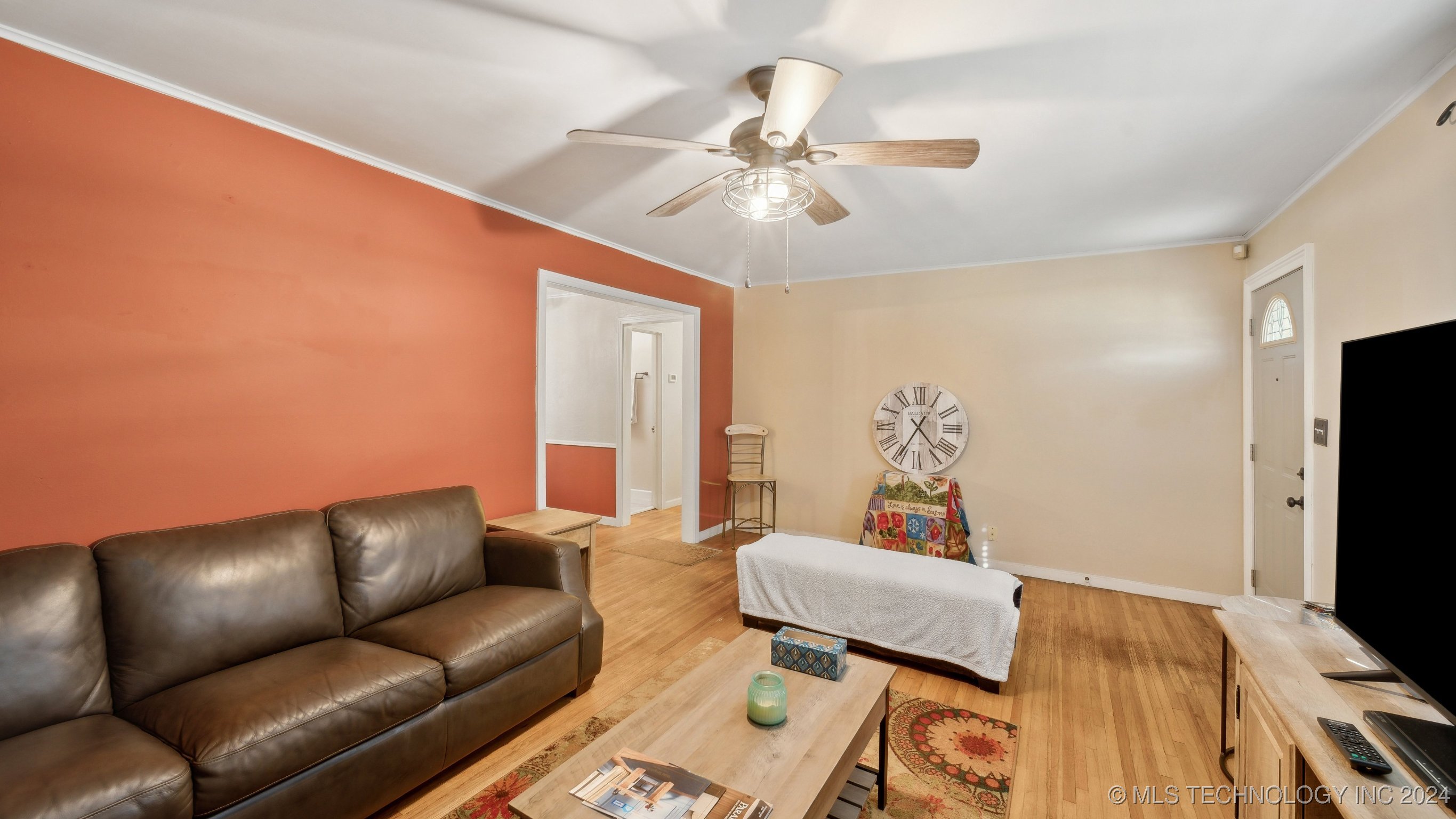 5917 E 4th Place
