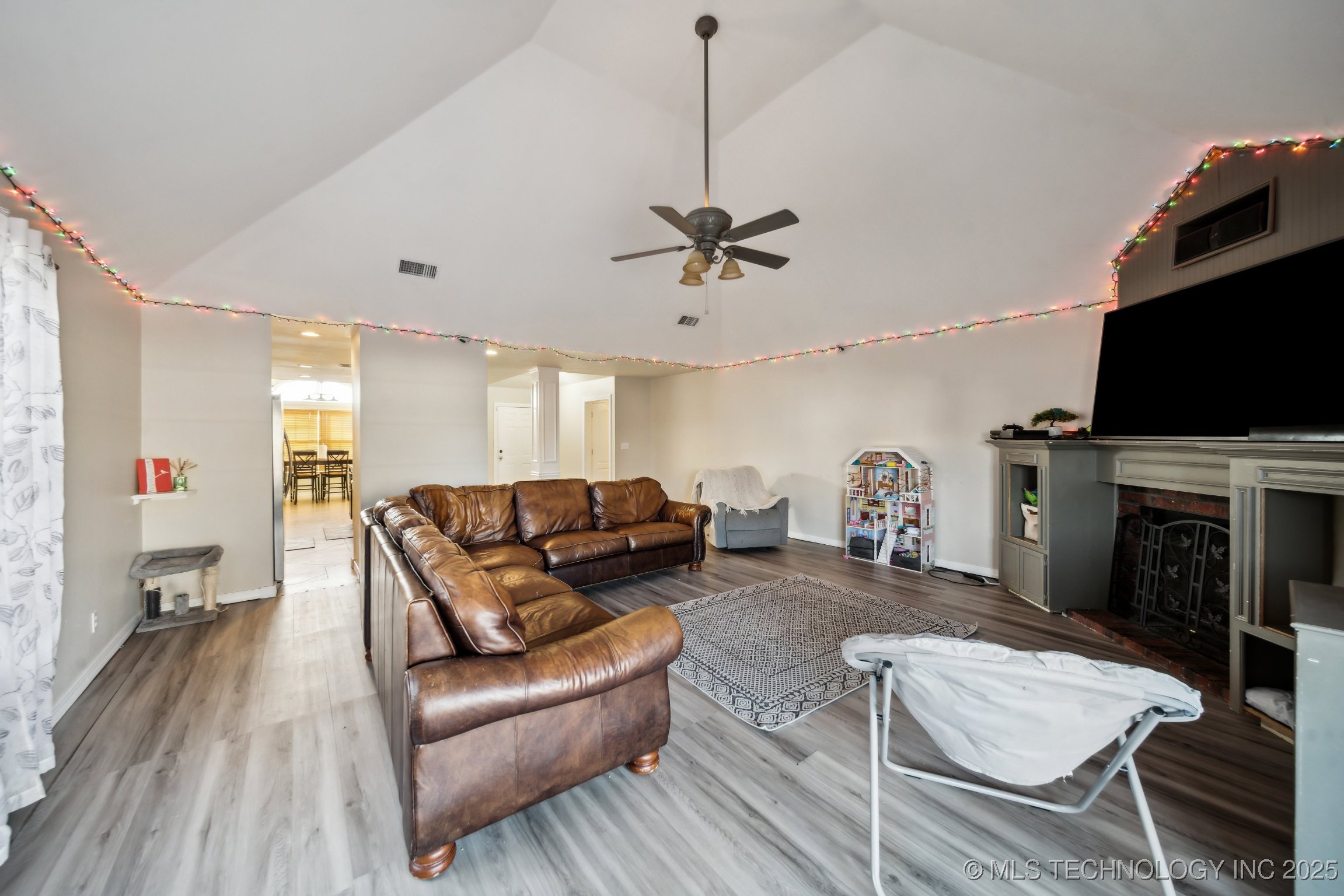 112 E Granger Place