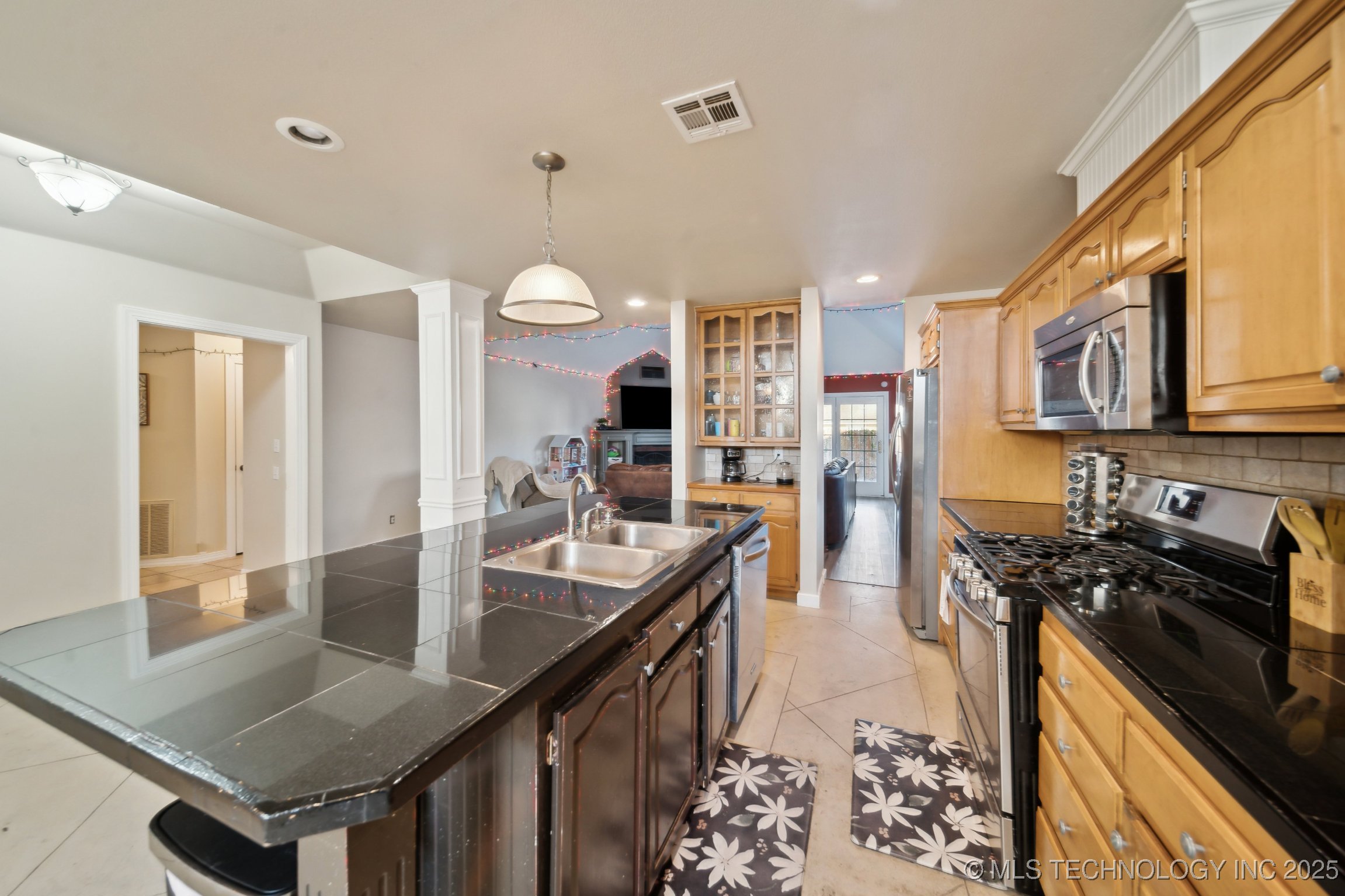 112 E Granger Place