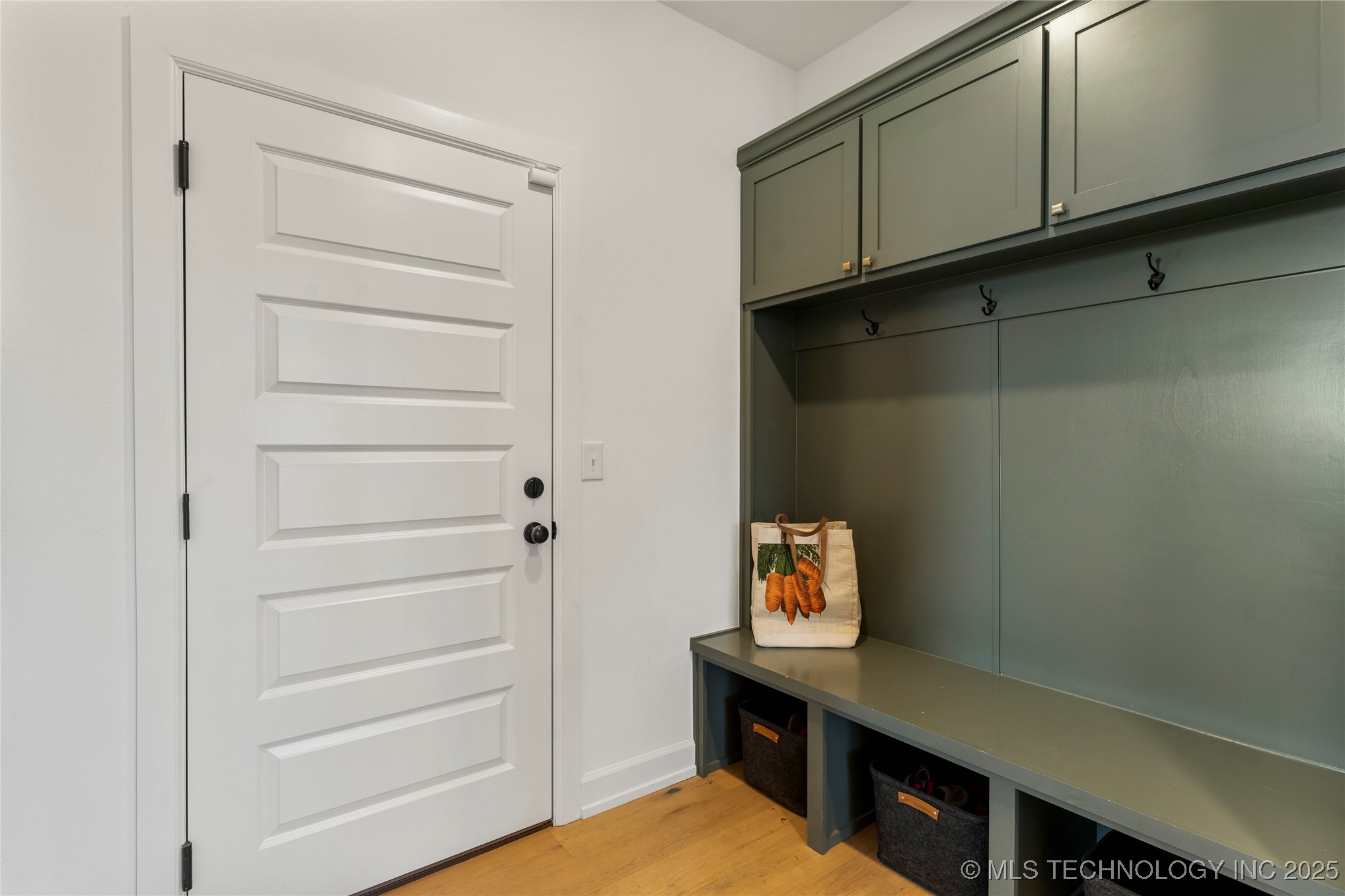 102 W 166th Place S