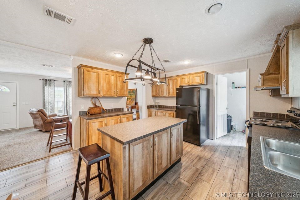 150 Private Road 121