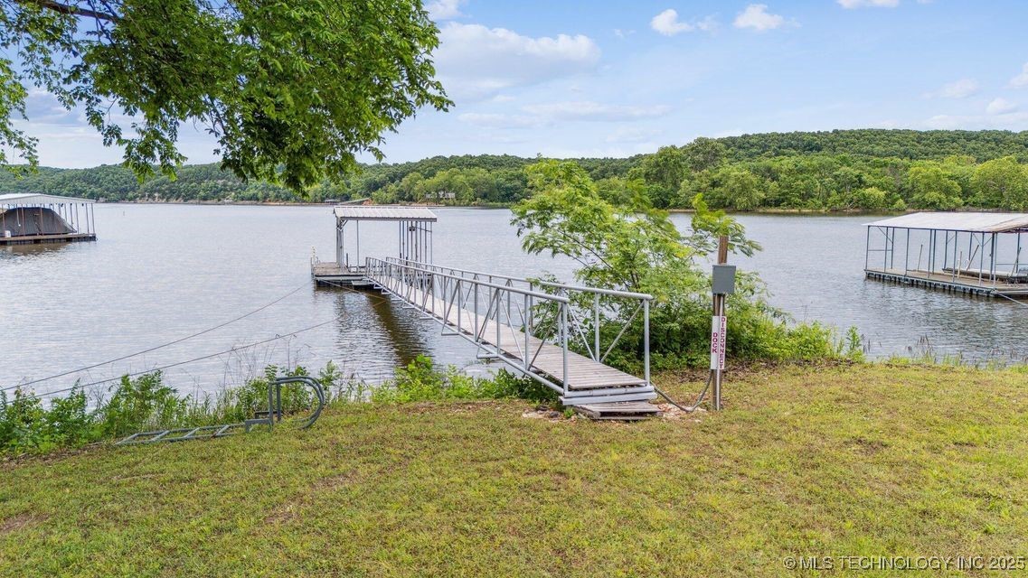150 Private Road 121
