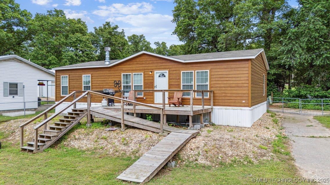 150 Private Road 121