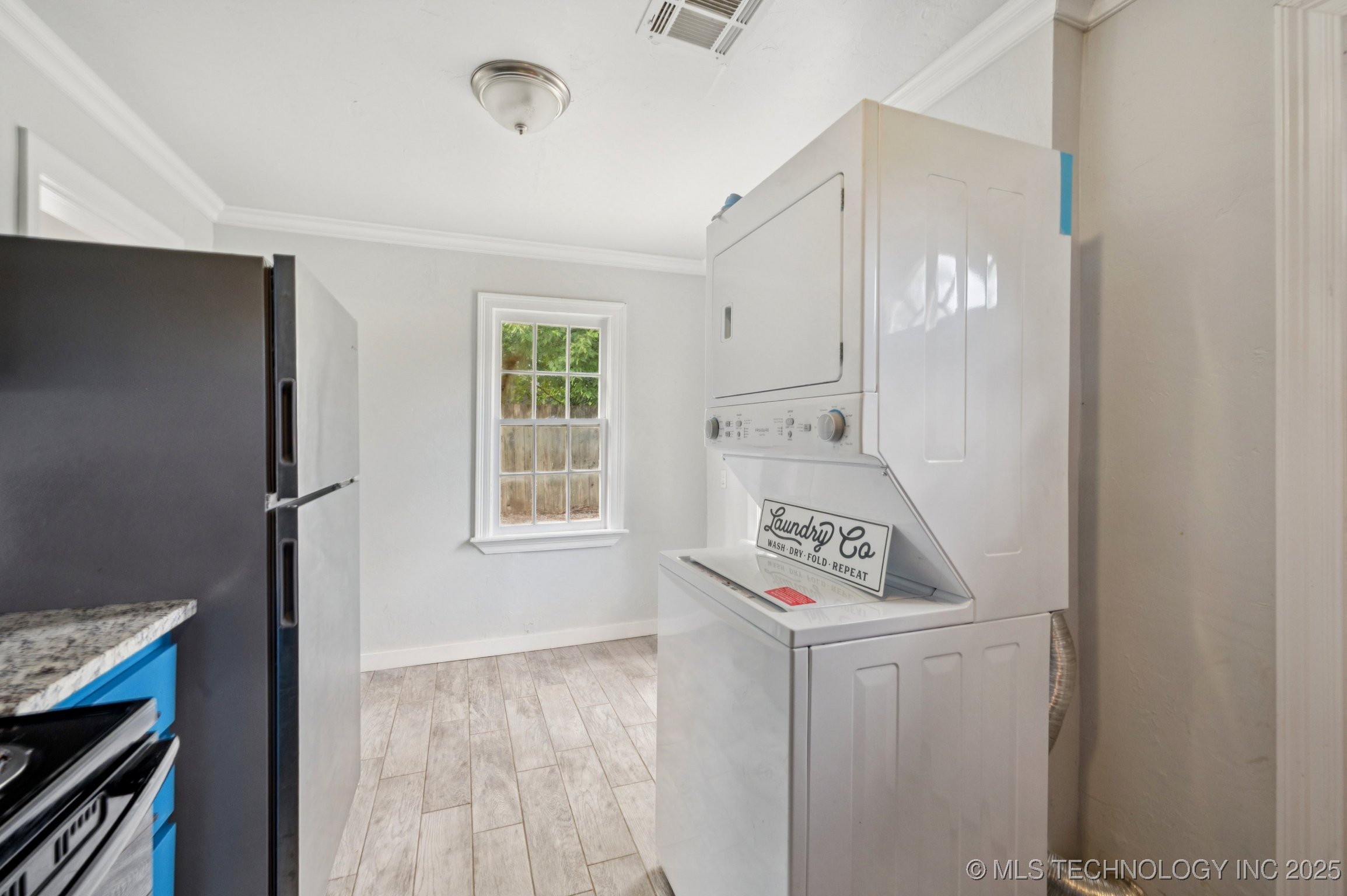 407 N Ora Street
