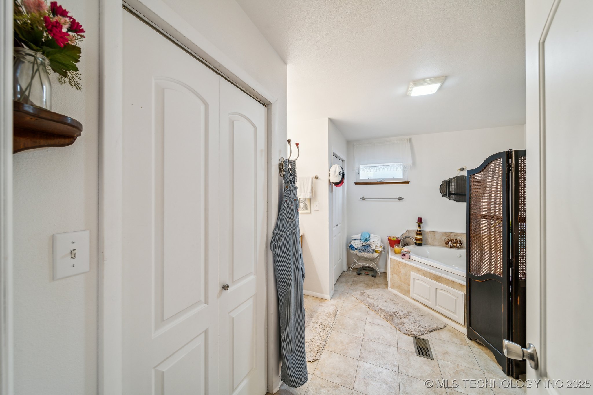 2219 Hart Cove Drive