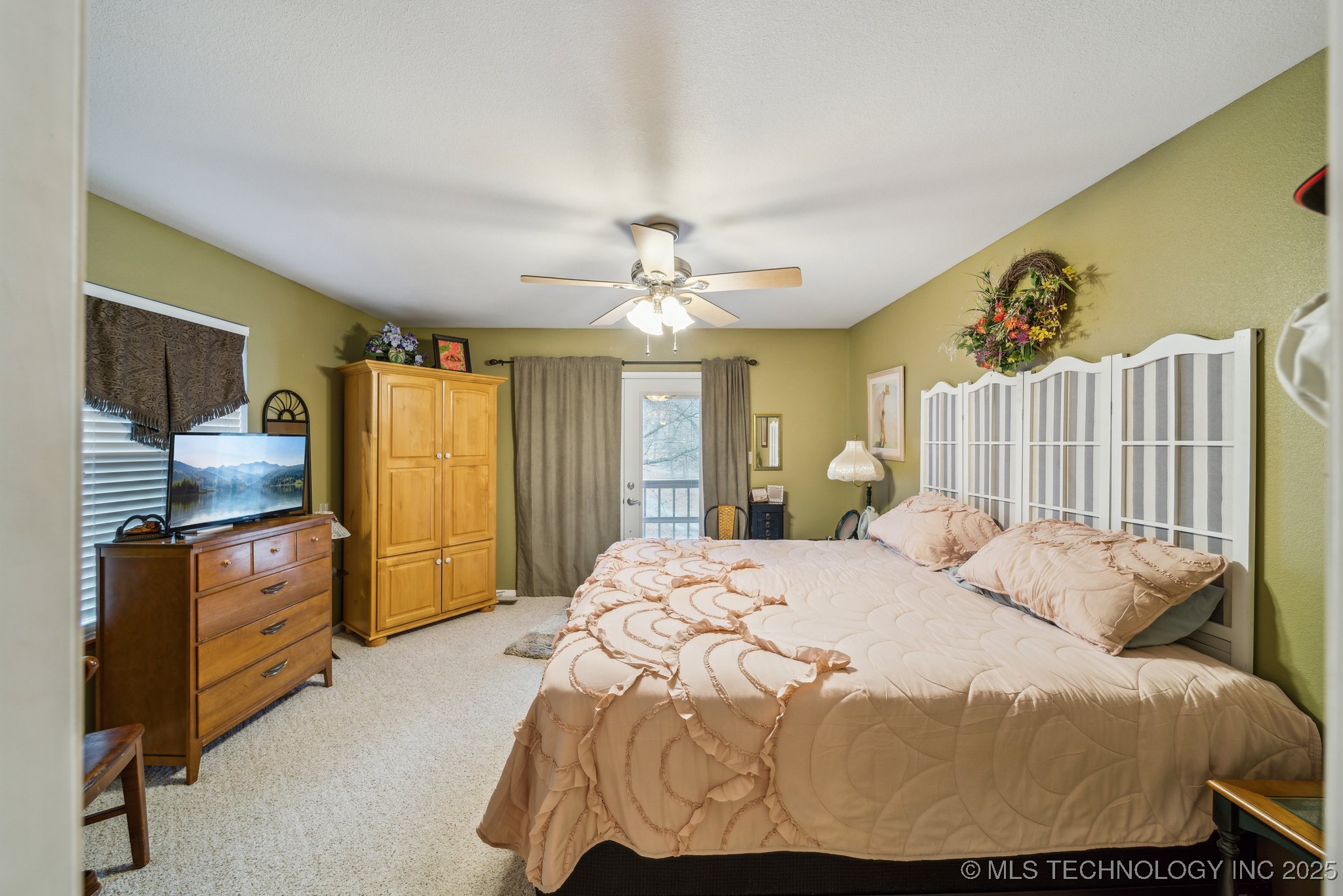 2219 Hart Cove Drive