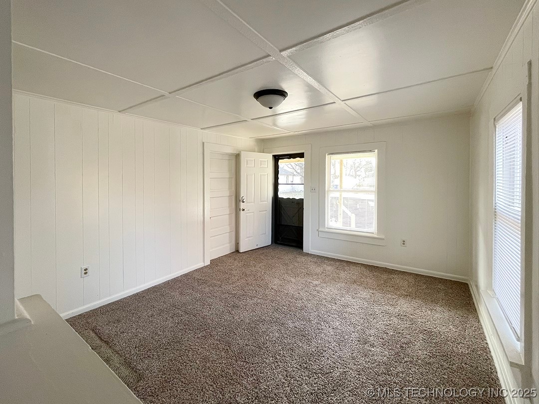 61 N Florence Avenue