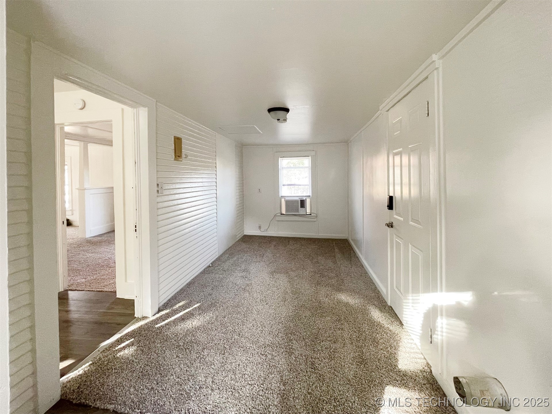 61 N Florence Avenue