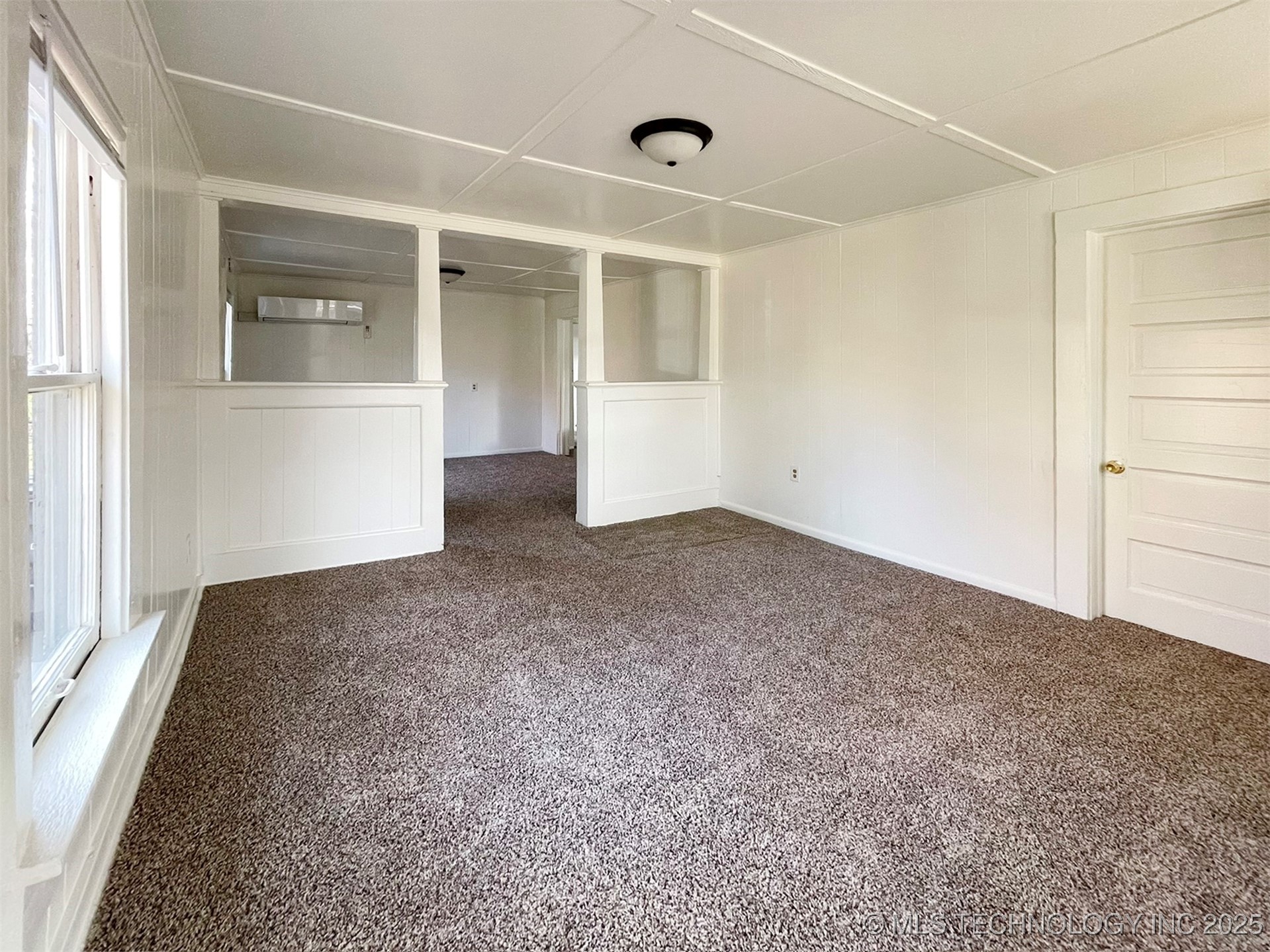 61 N Florence Avenue
