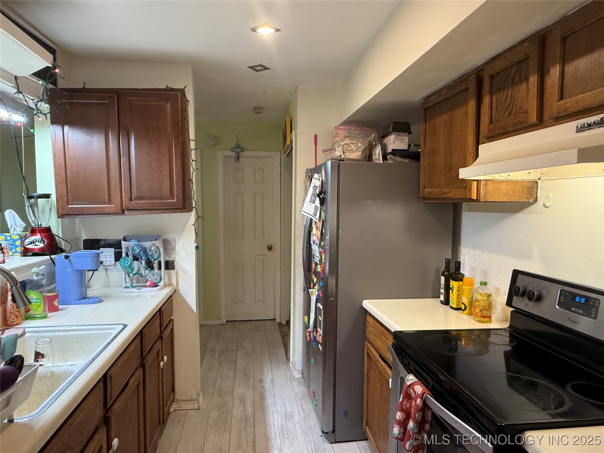 1802 E 66th Place F105