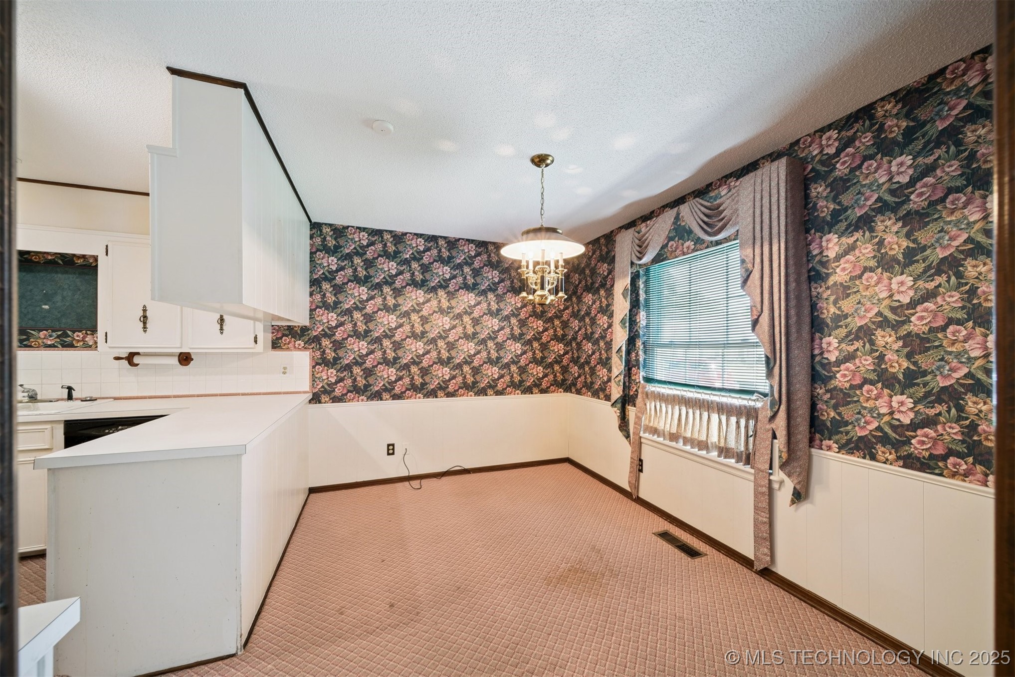 1411 N Choctaw Place