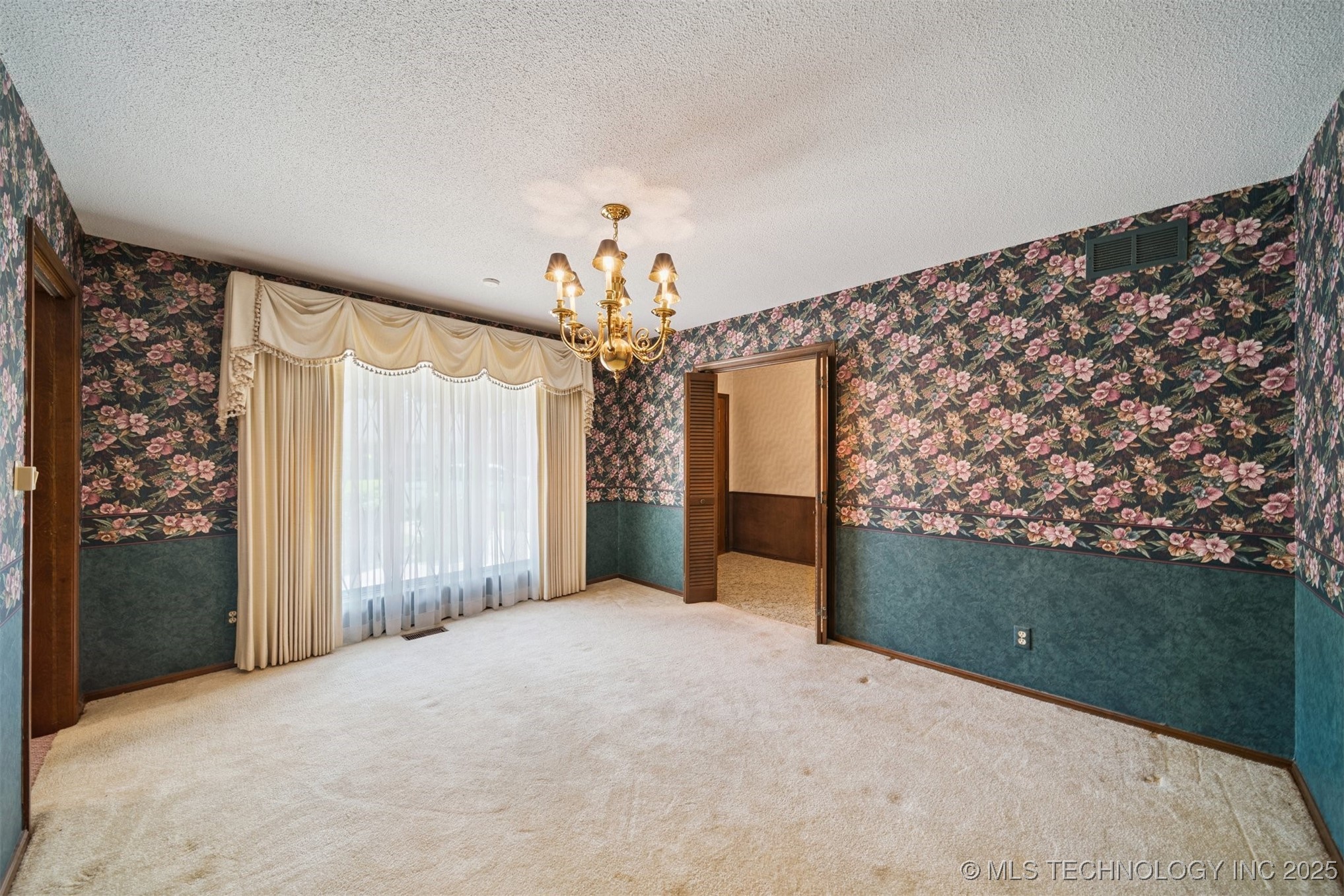 1411 N Choctaw Place