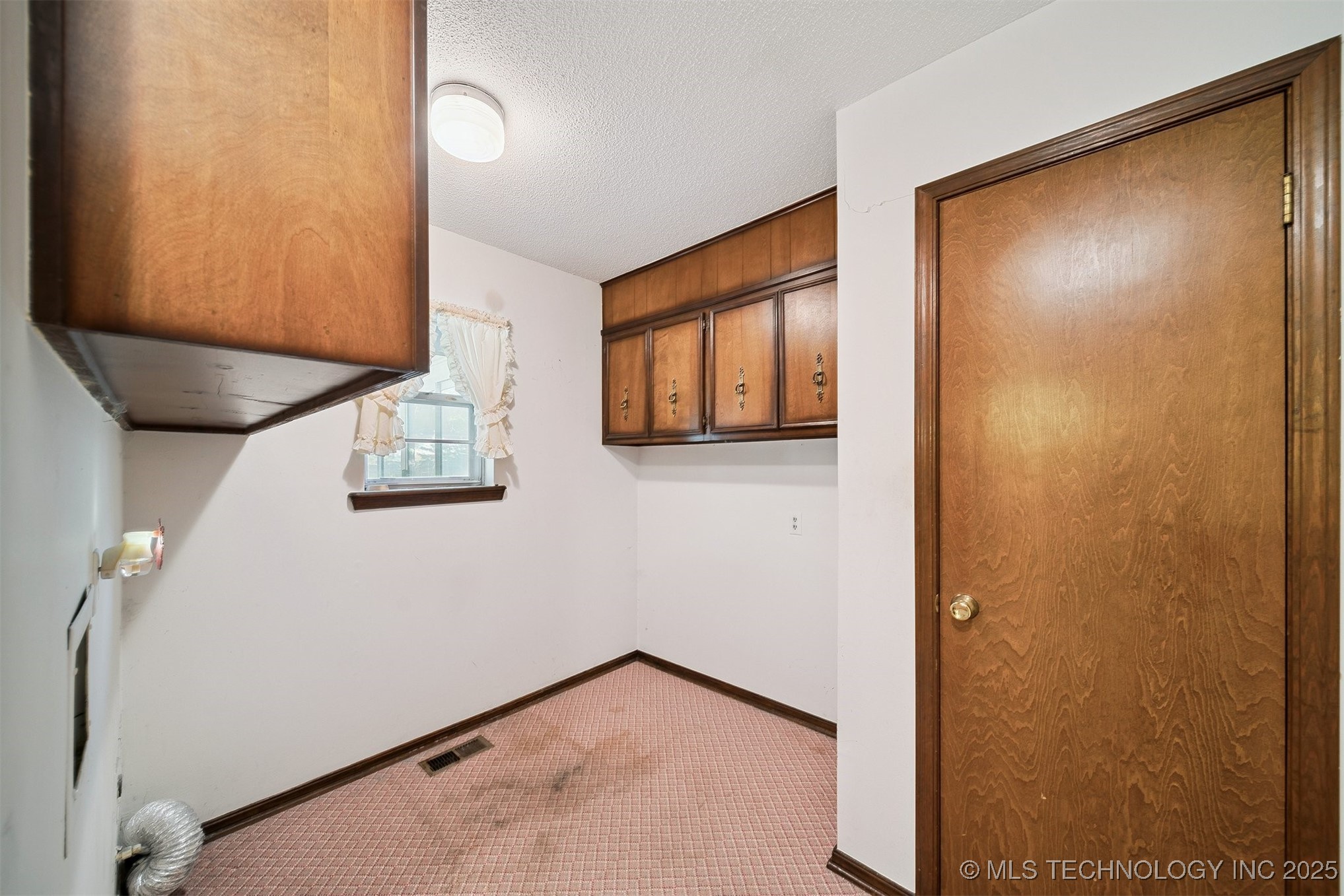 1411 N Choctaw Place