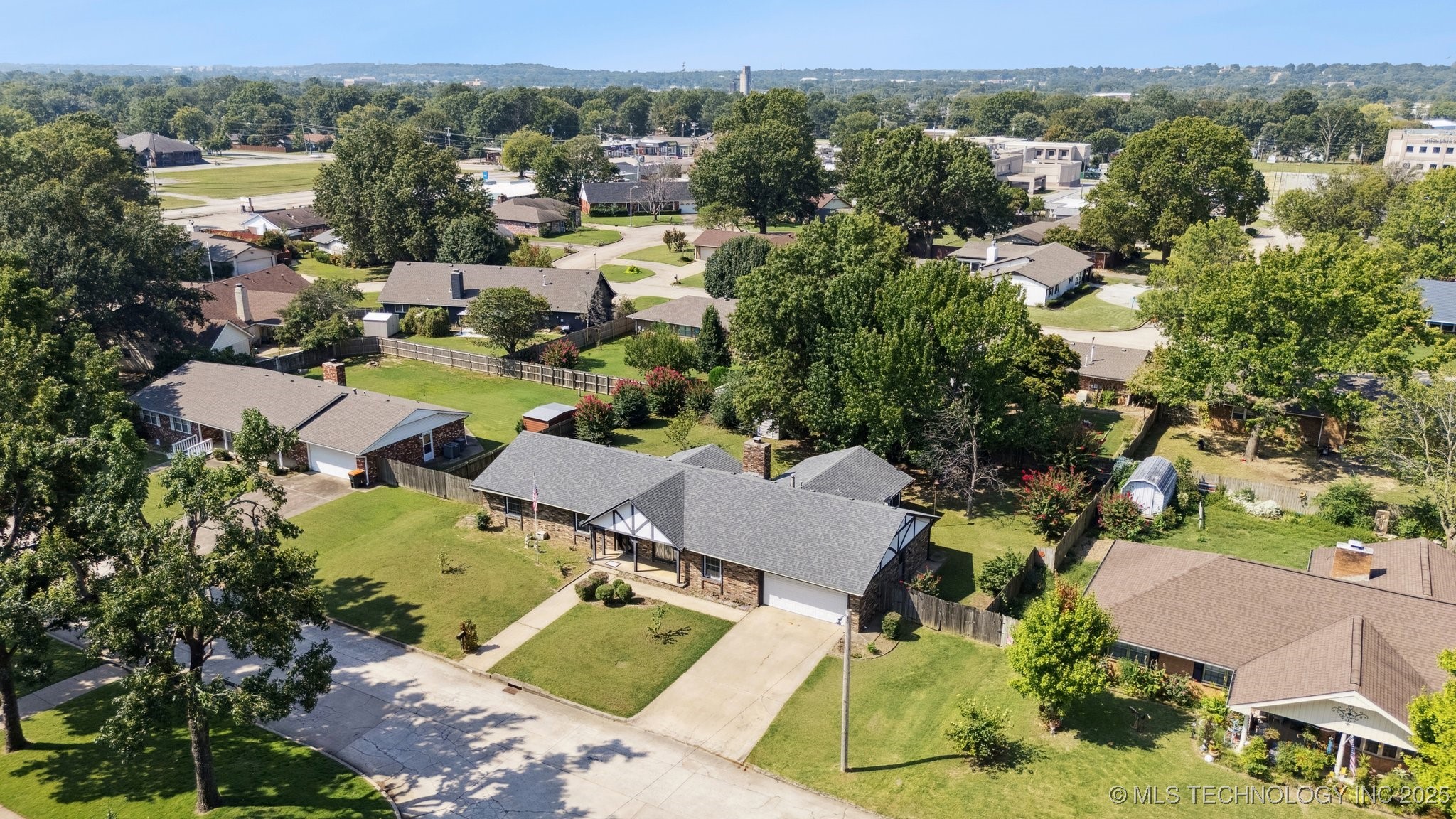 1411 N Choctaw Place