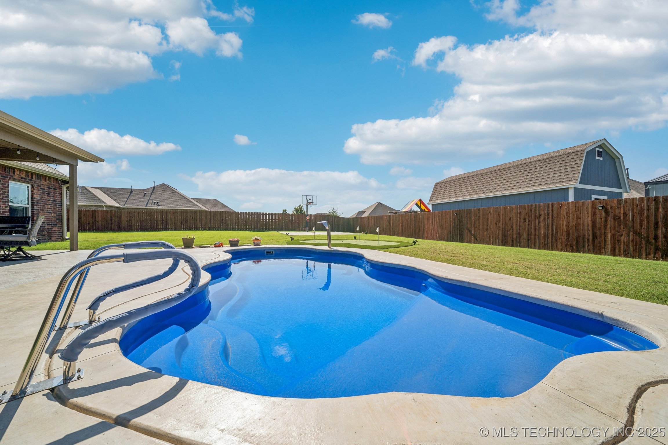 12860 N 44th Street S