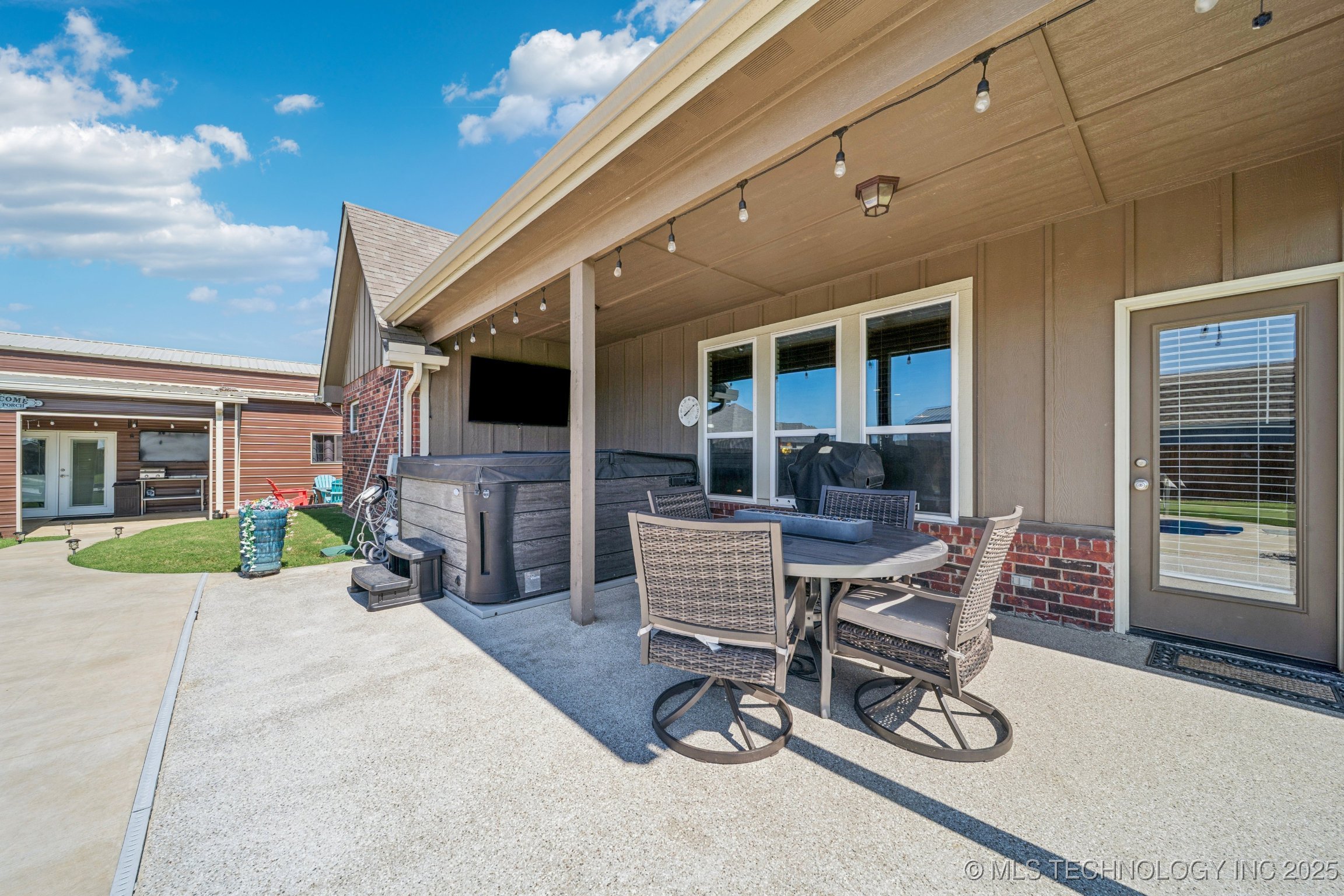 12860 N 44th Street S