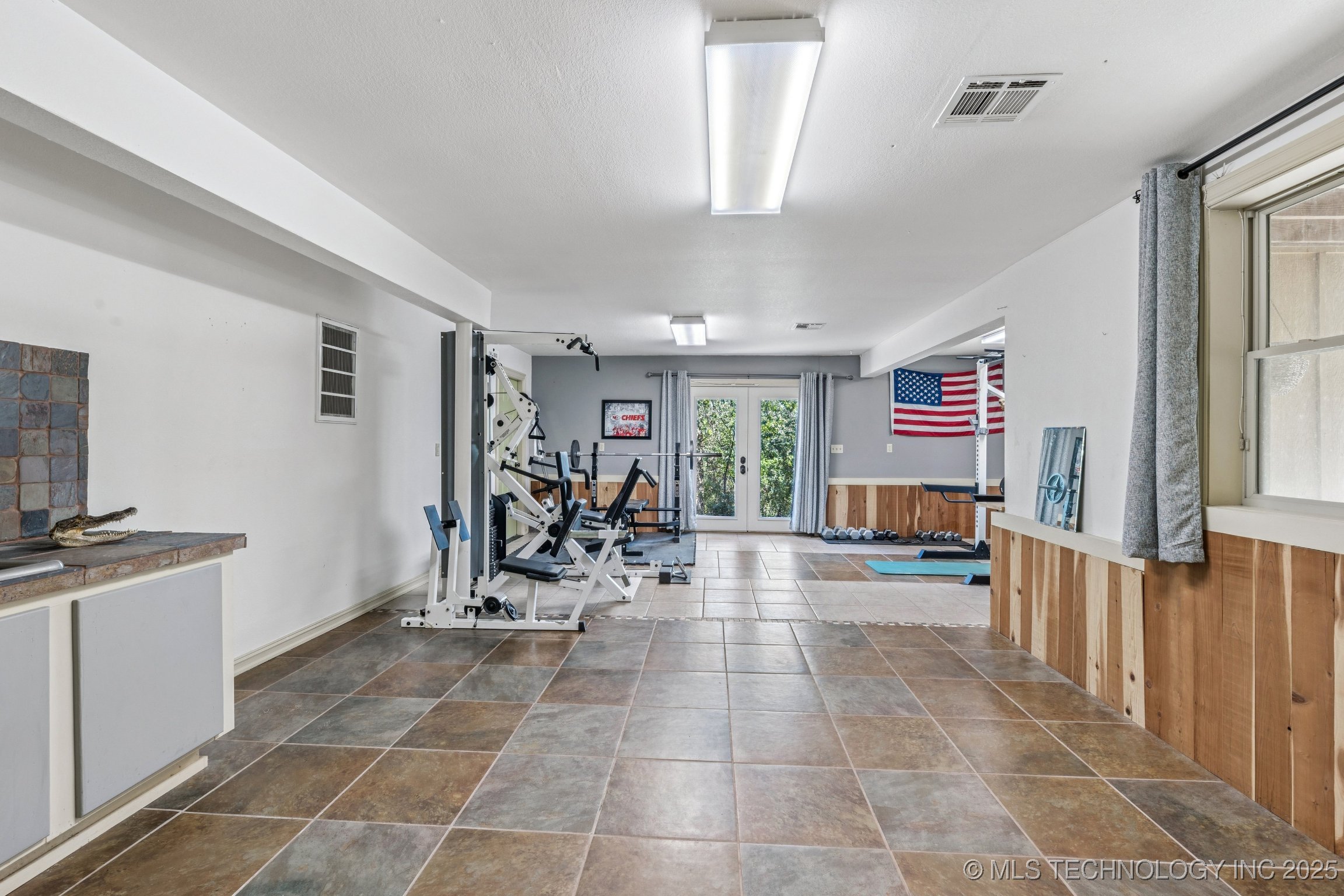 18894 E 80th Street North N