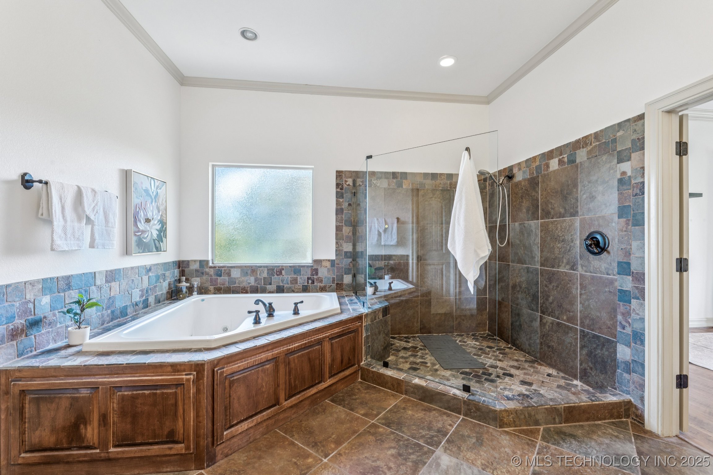 18894 E 80th Street North N