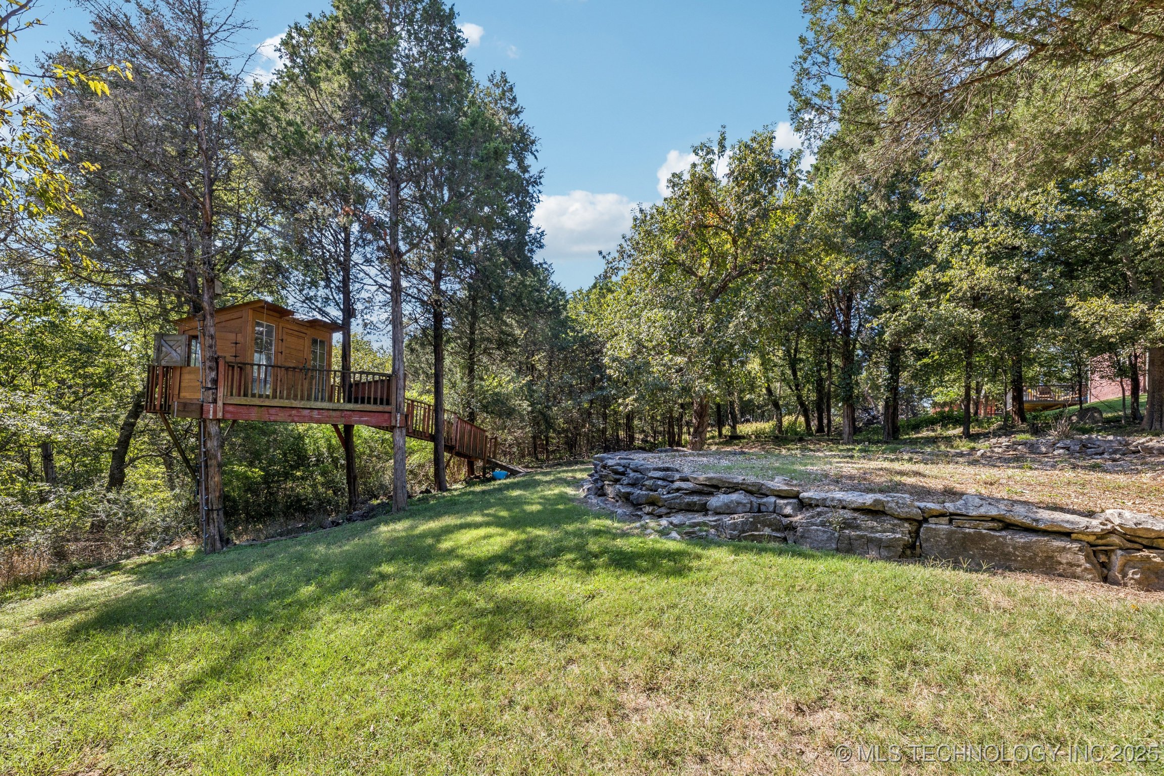 18894 E 80th Street North N