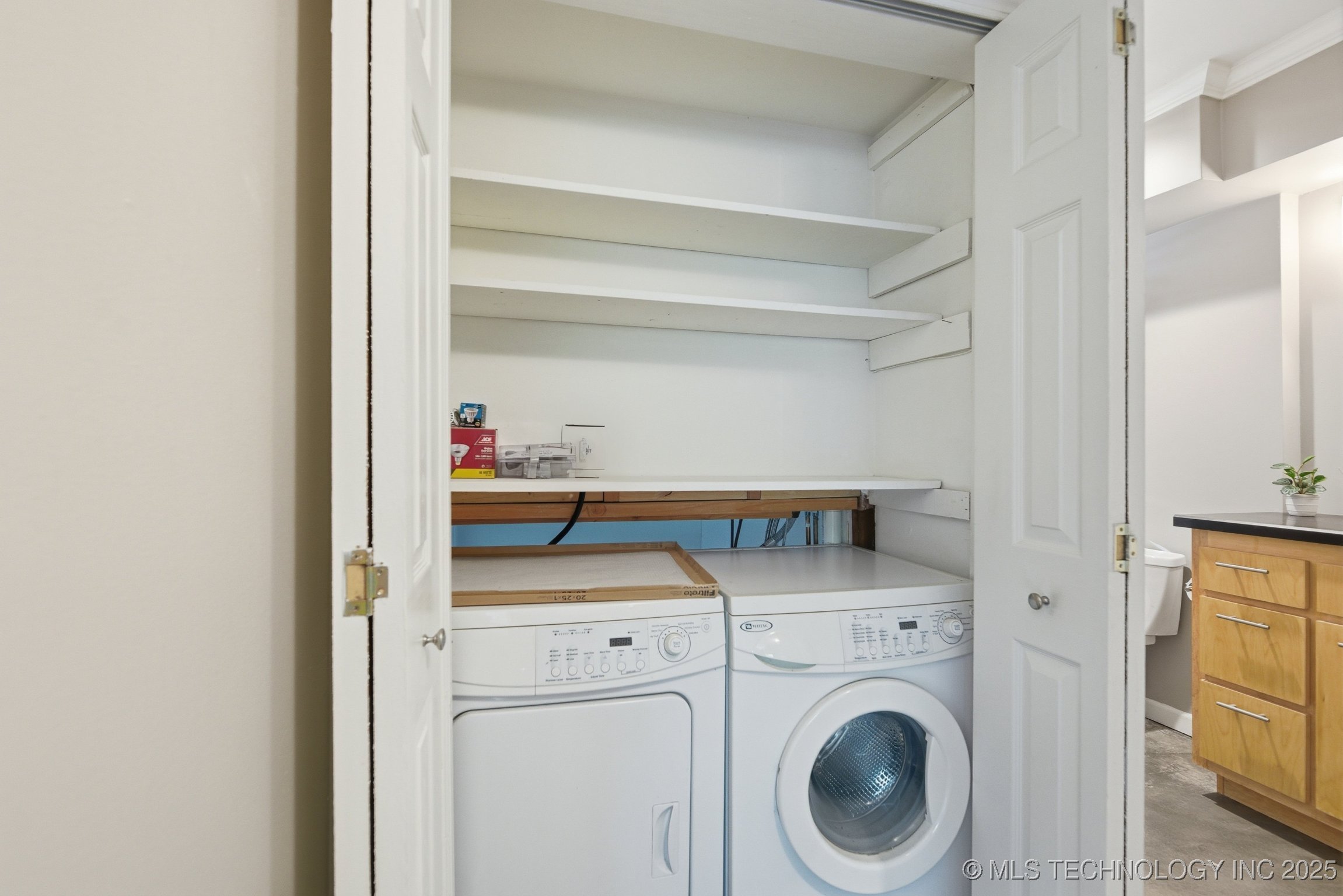 7 Woodward Boulevard E 218