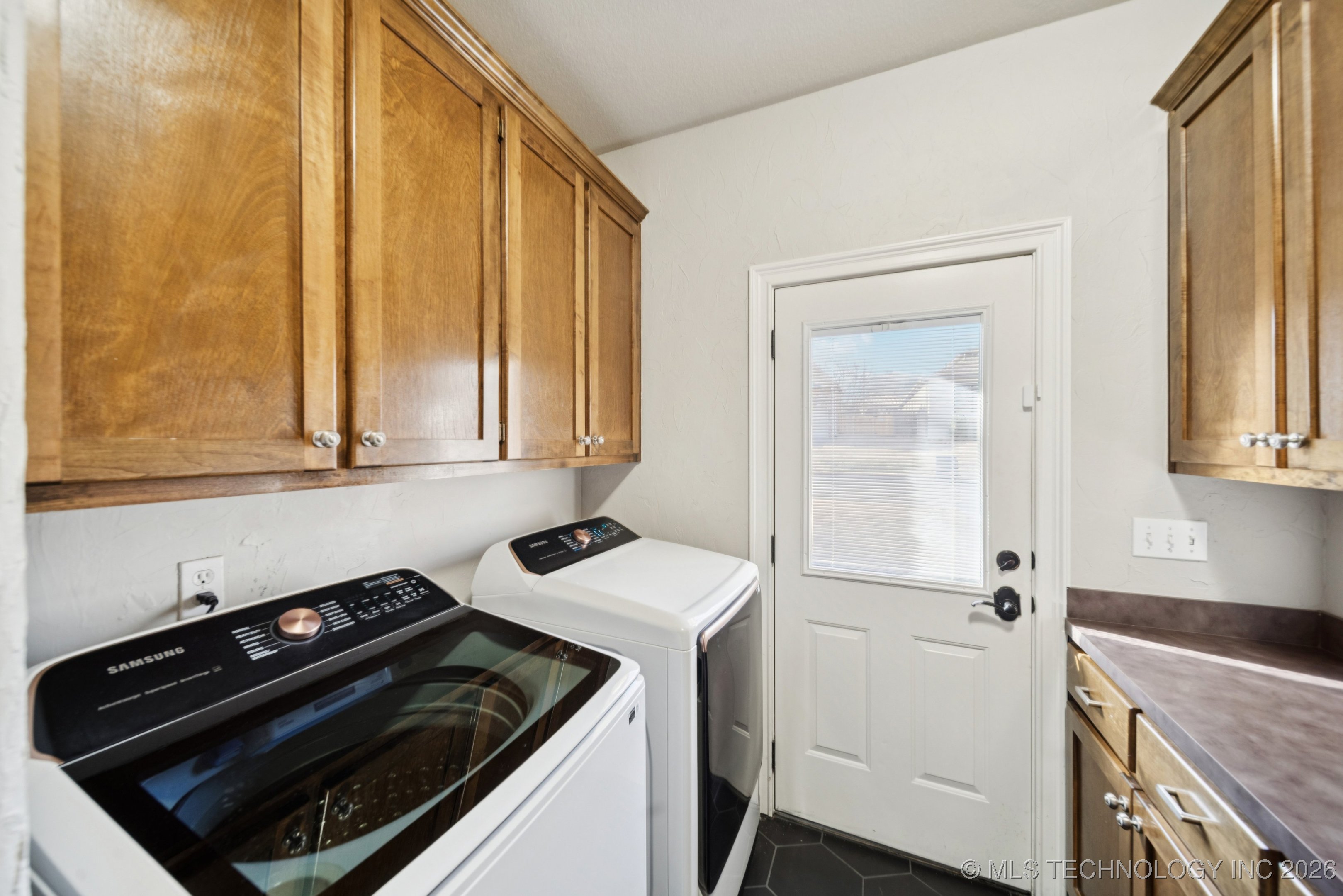 6510 E 83rd Place
