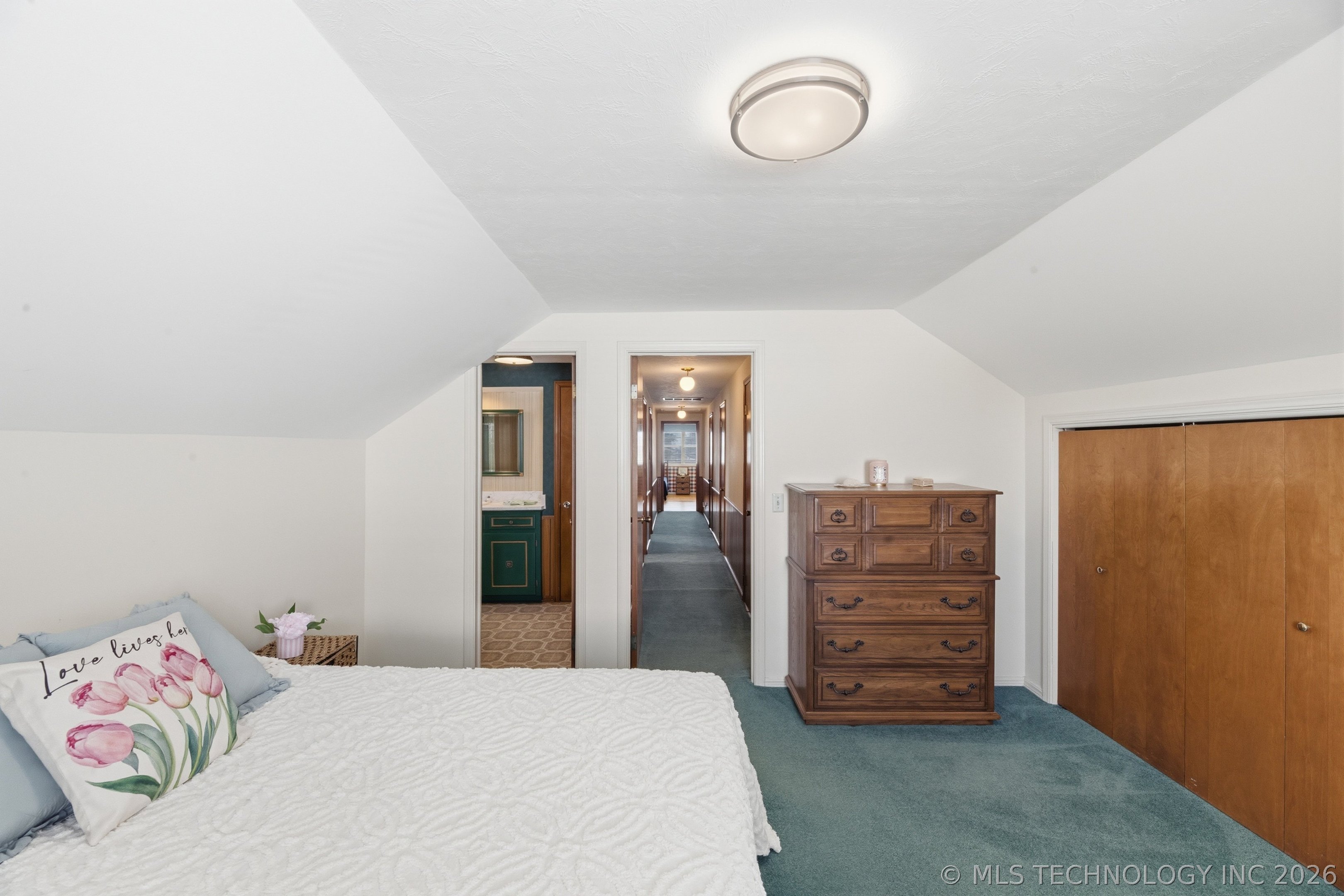 1324 Lariat Drive