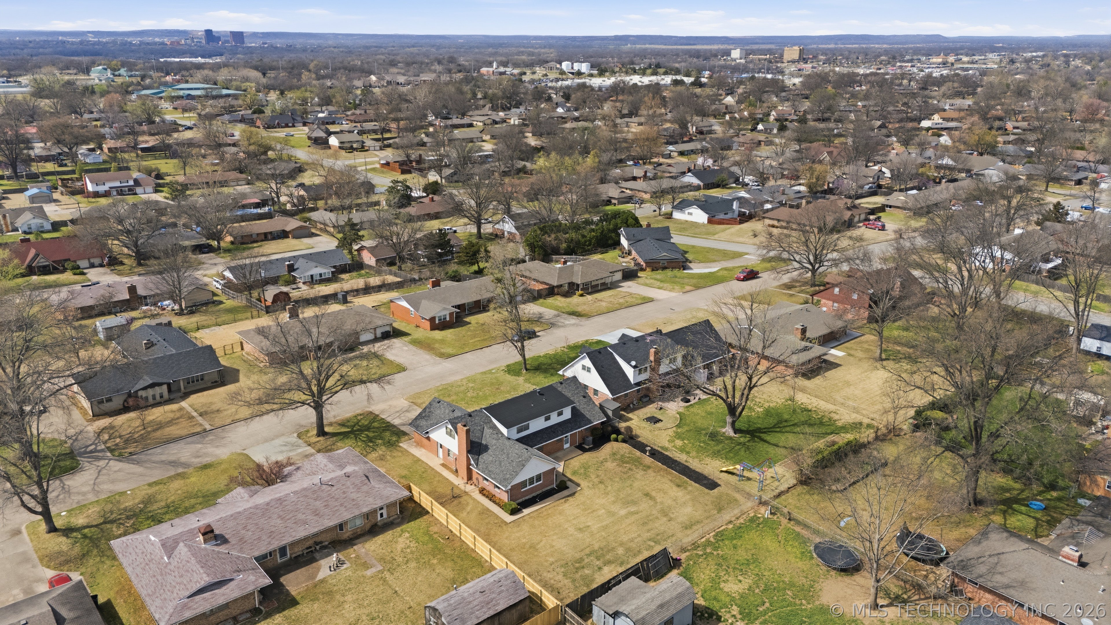 1324 Lariat Drive