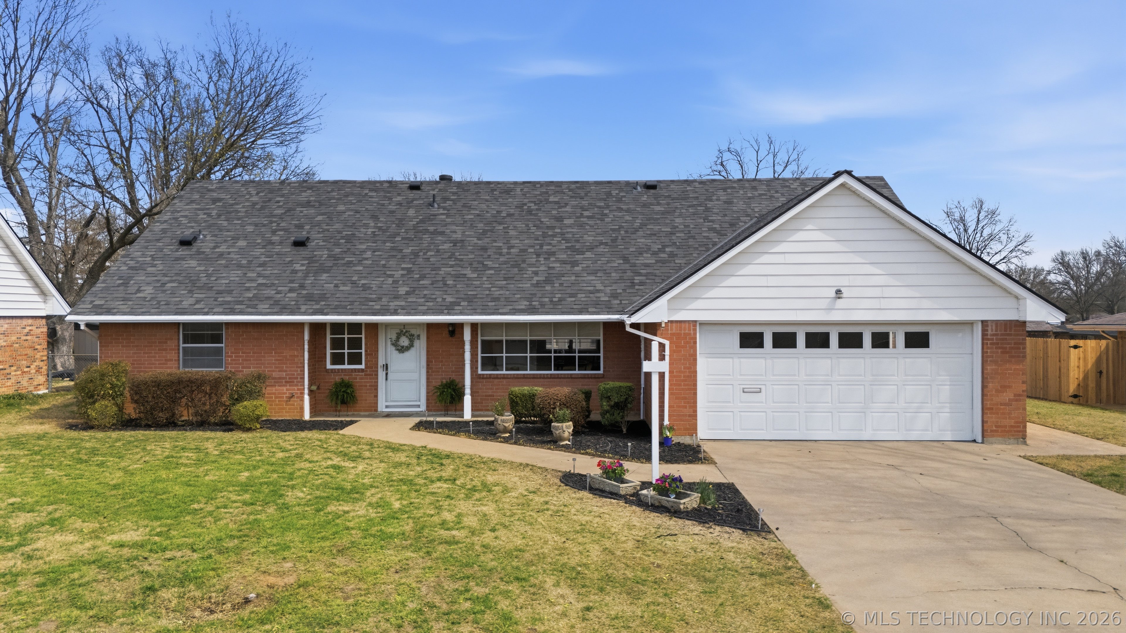 1324 Lariat Drive