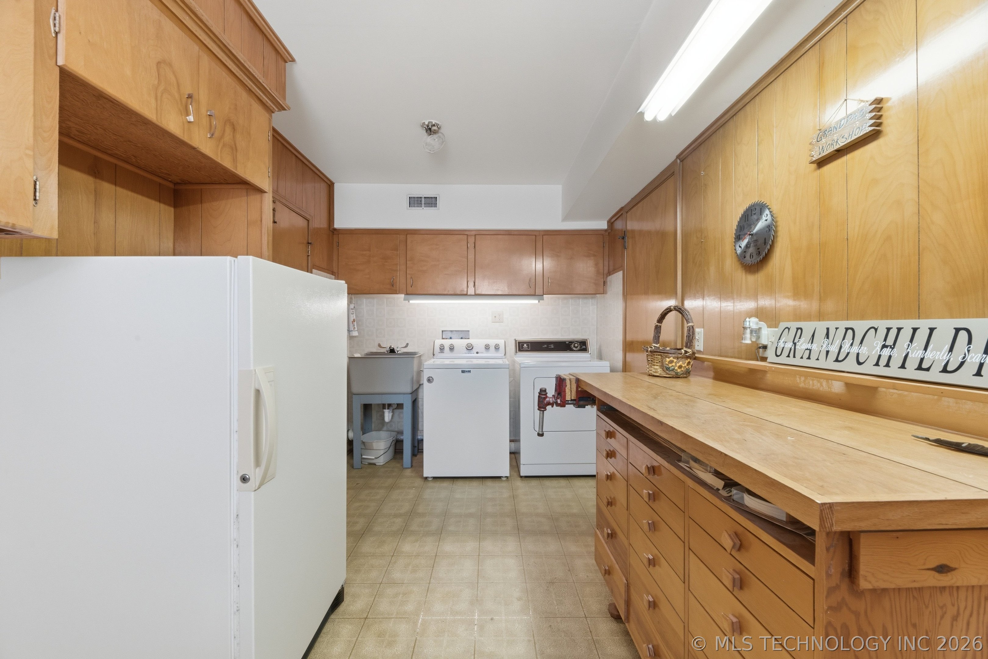 1324 Lariat Drive