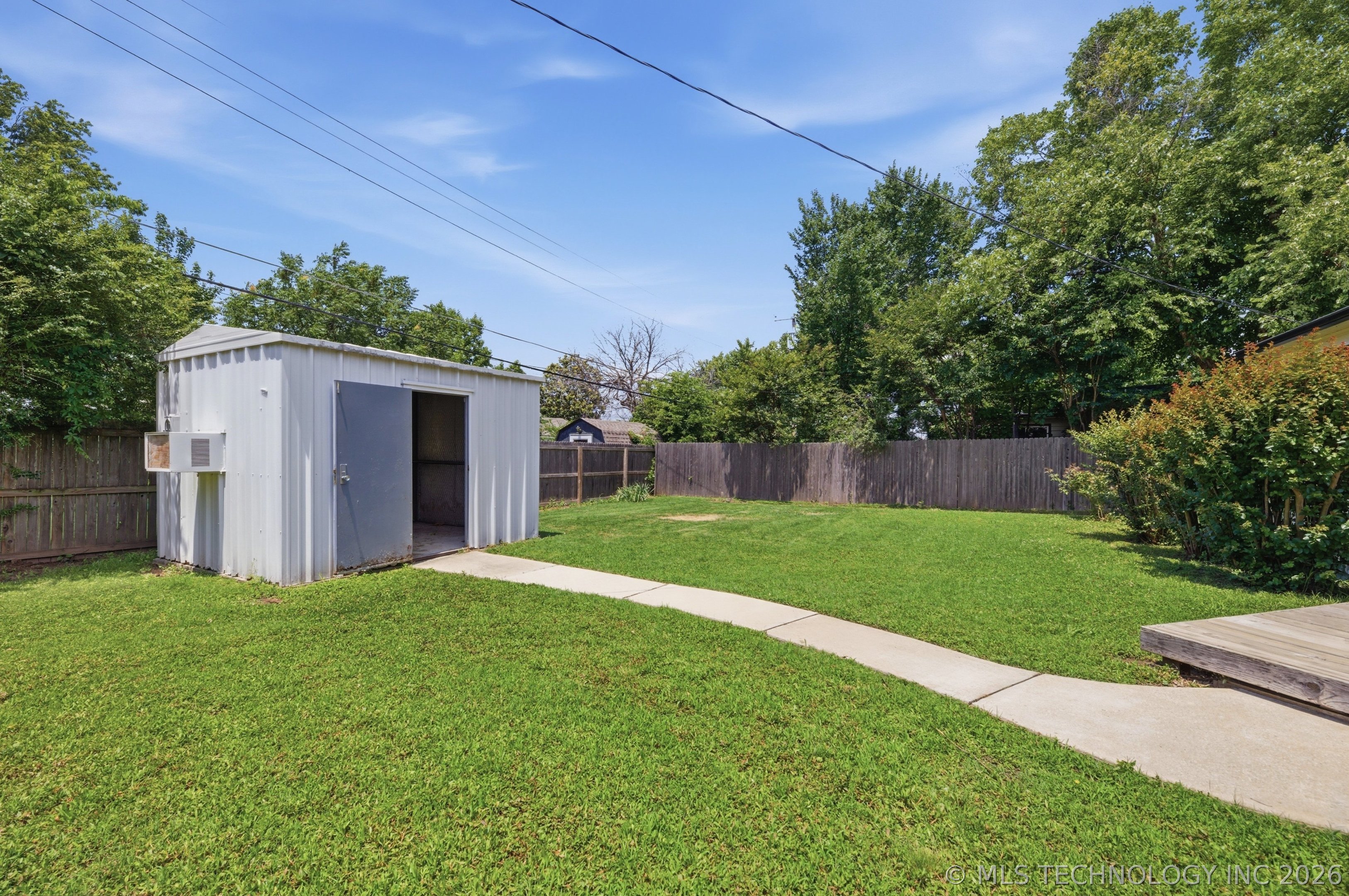 1220 S Delaware Place