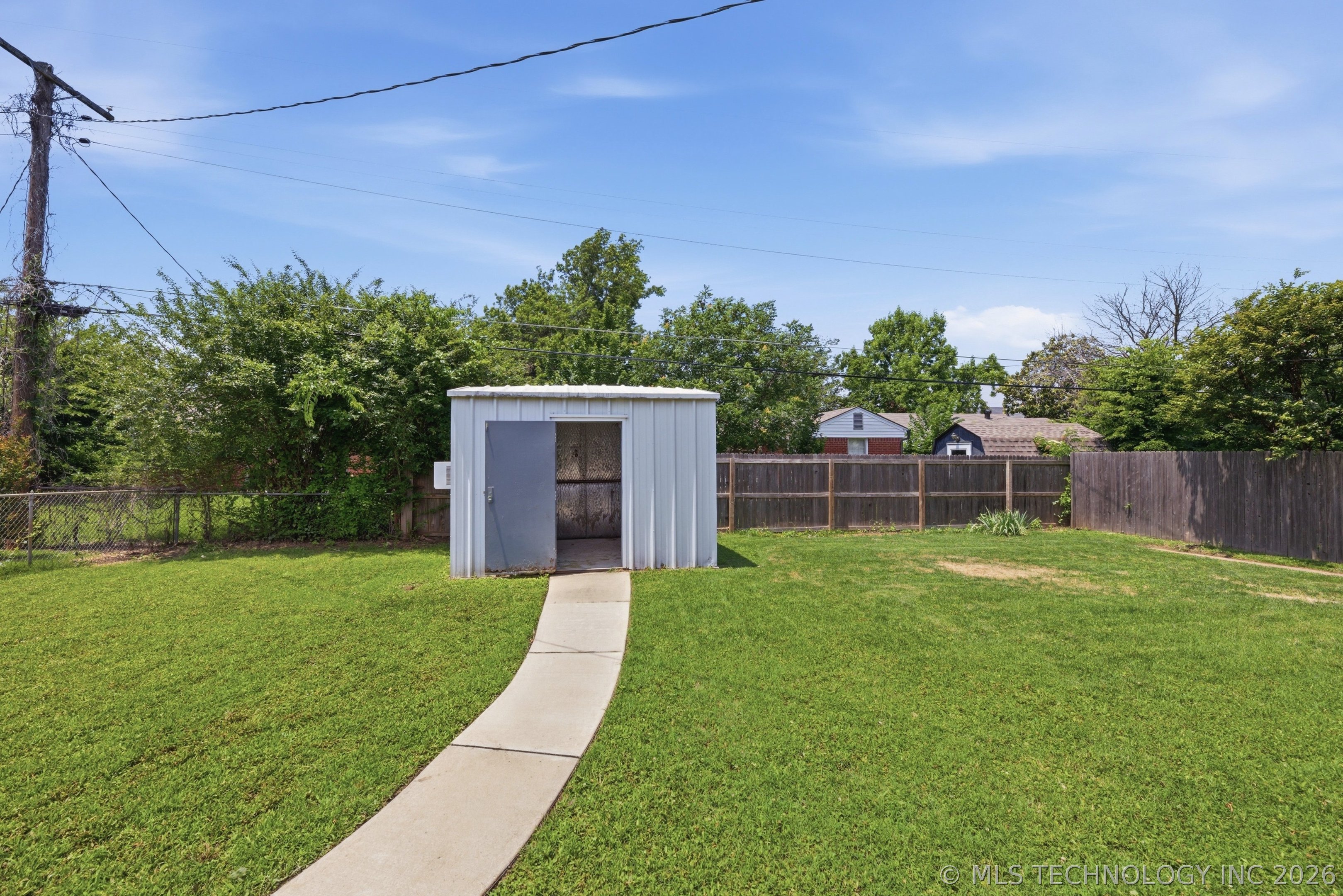 1220 S Delaware Place