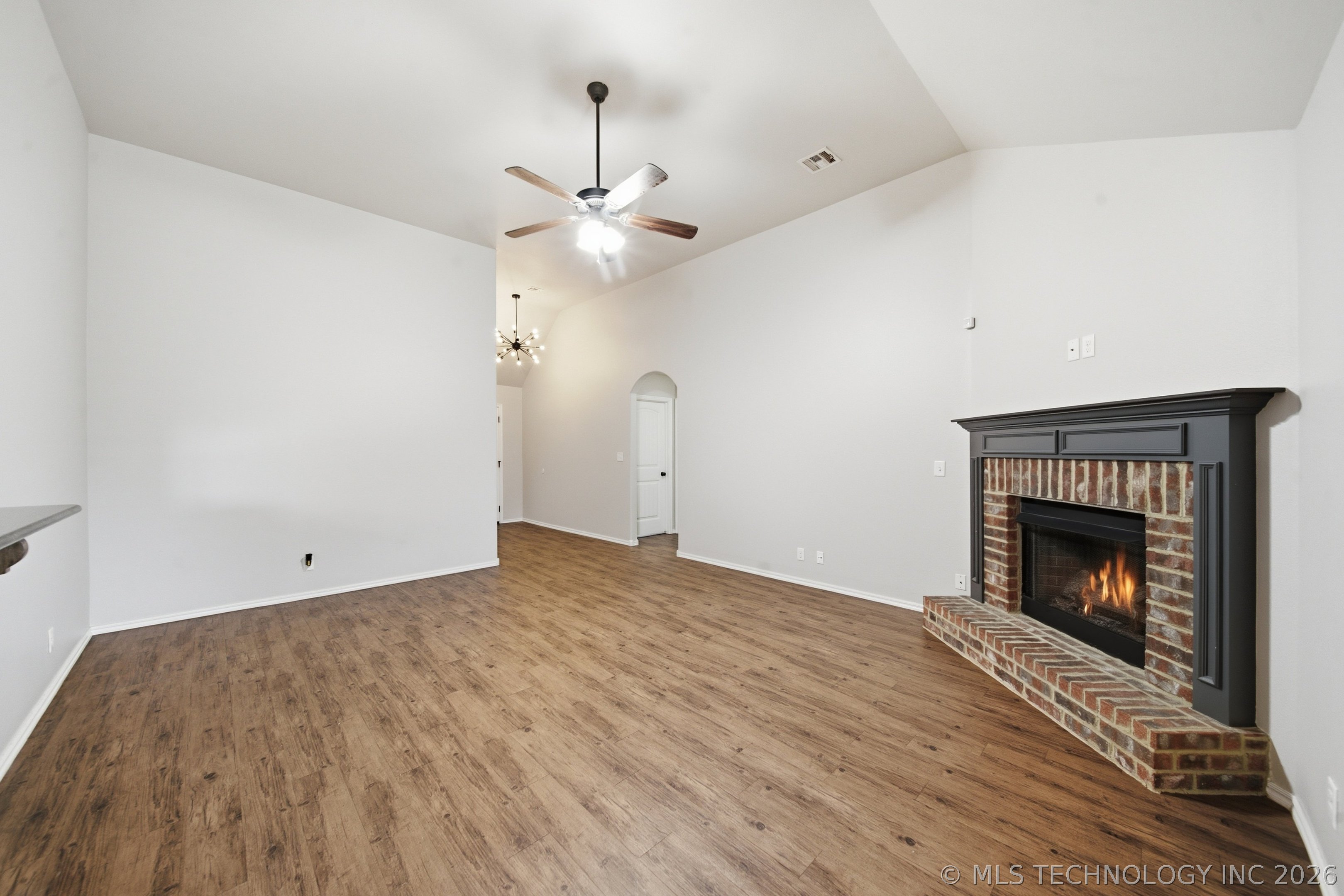 13328 S 21st Place