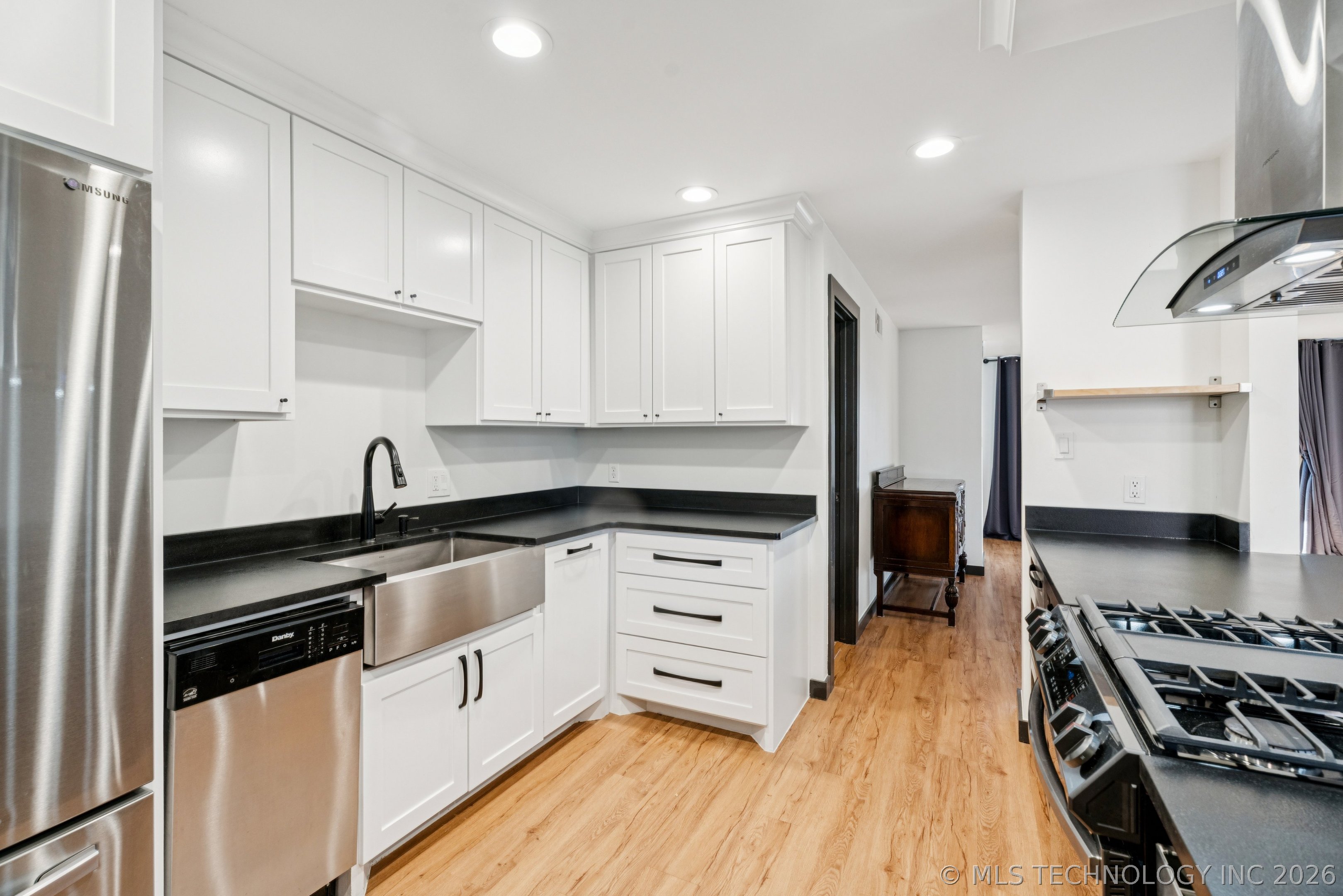 410 W 7th Street 244
