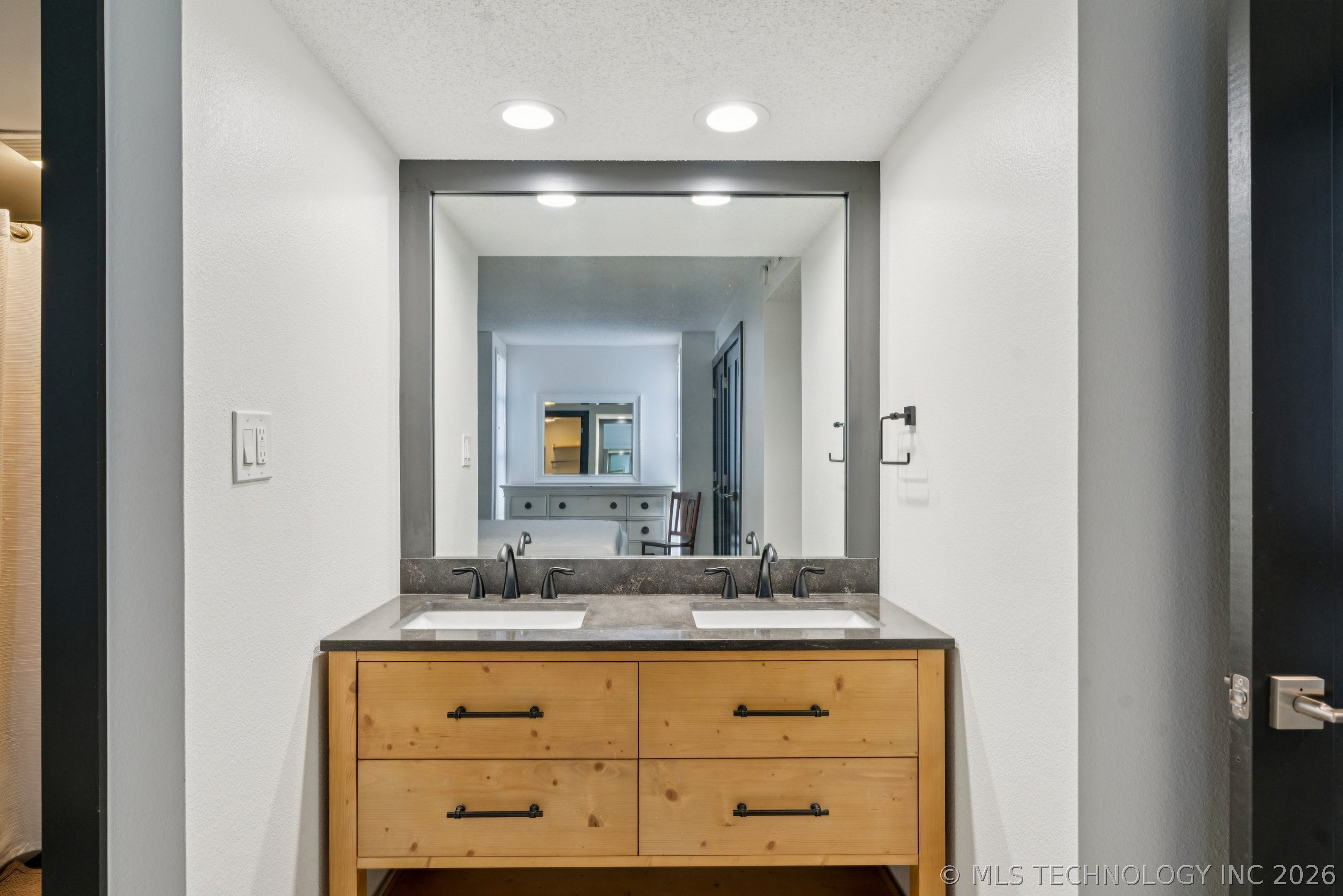 410 W 7th Street 244