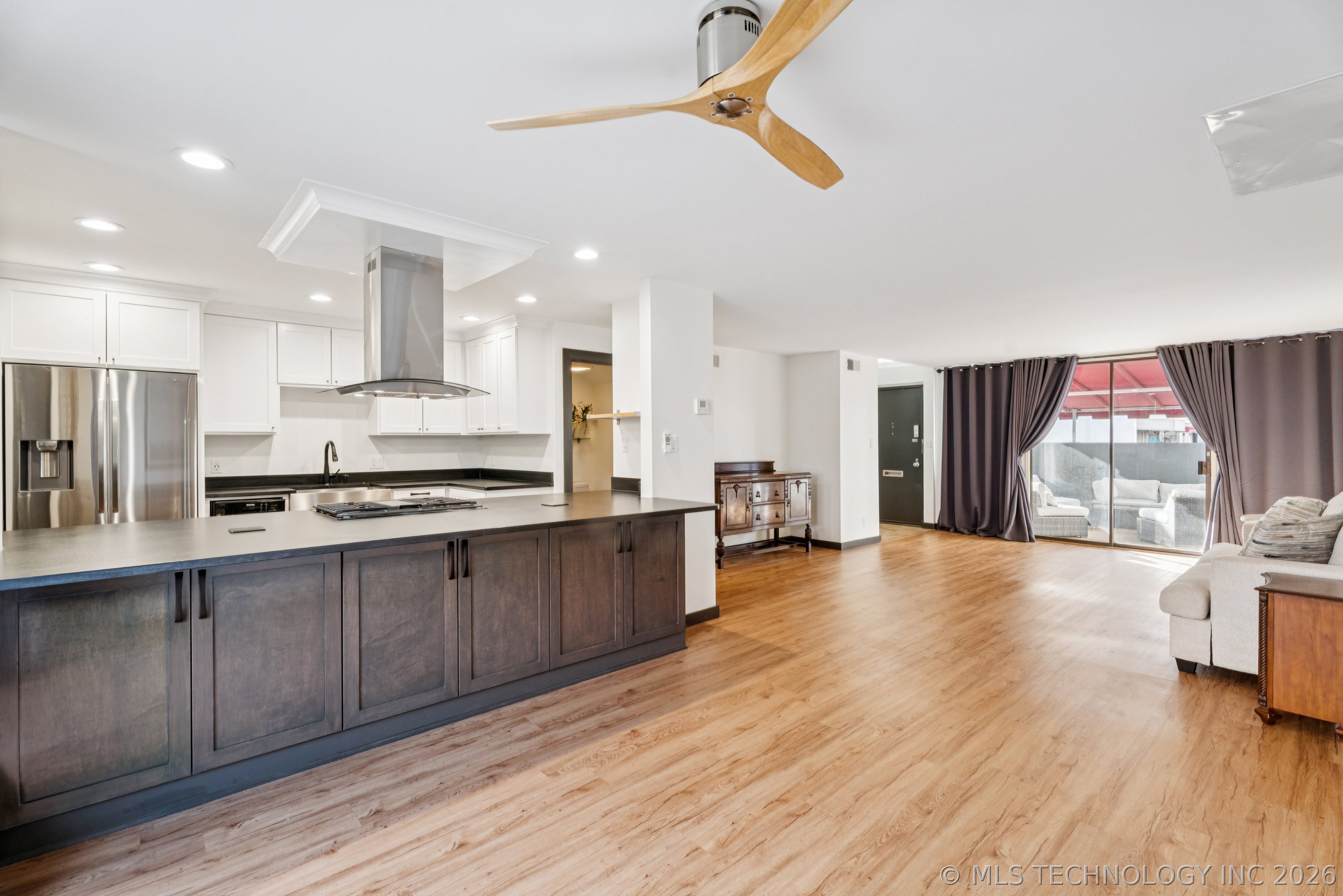 410 W 7th Street 244