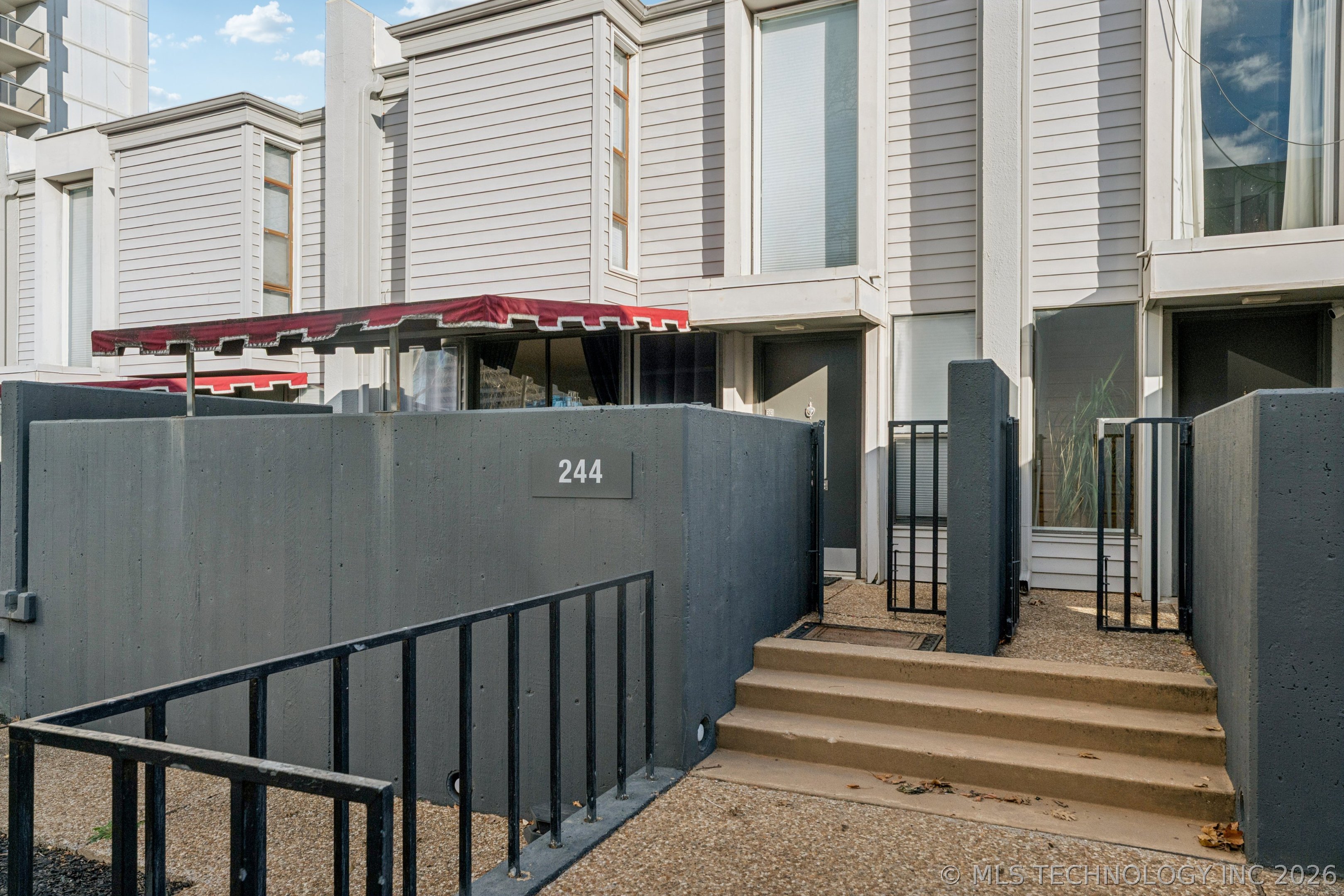 410 W 7th Street 244