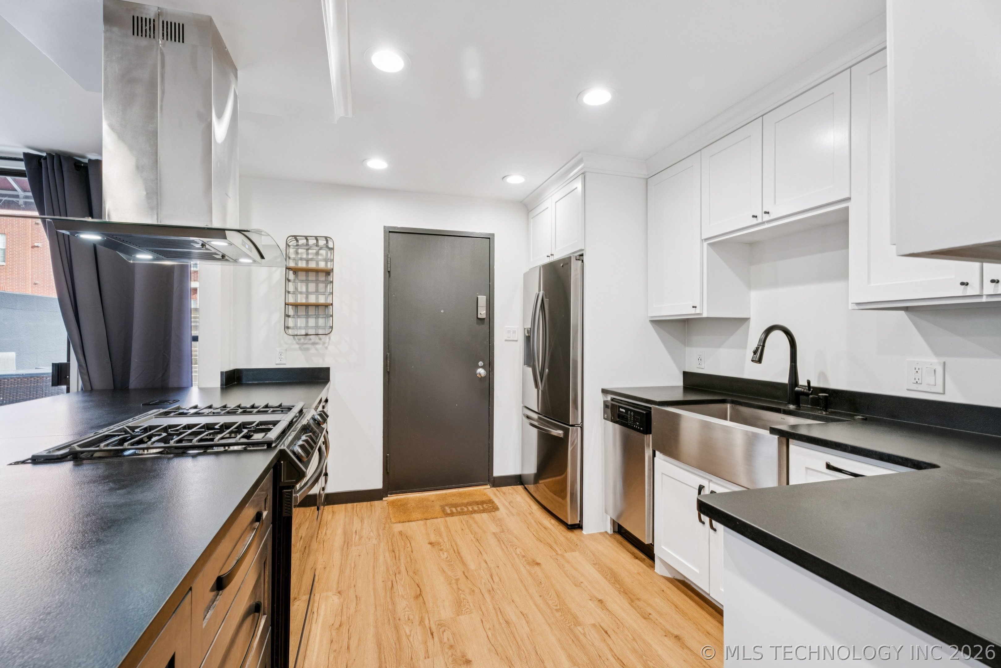 410 W 7th Street 244